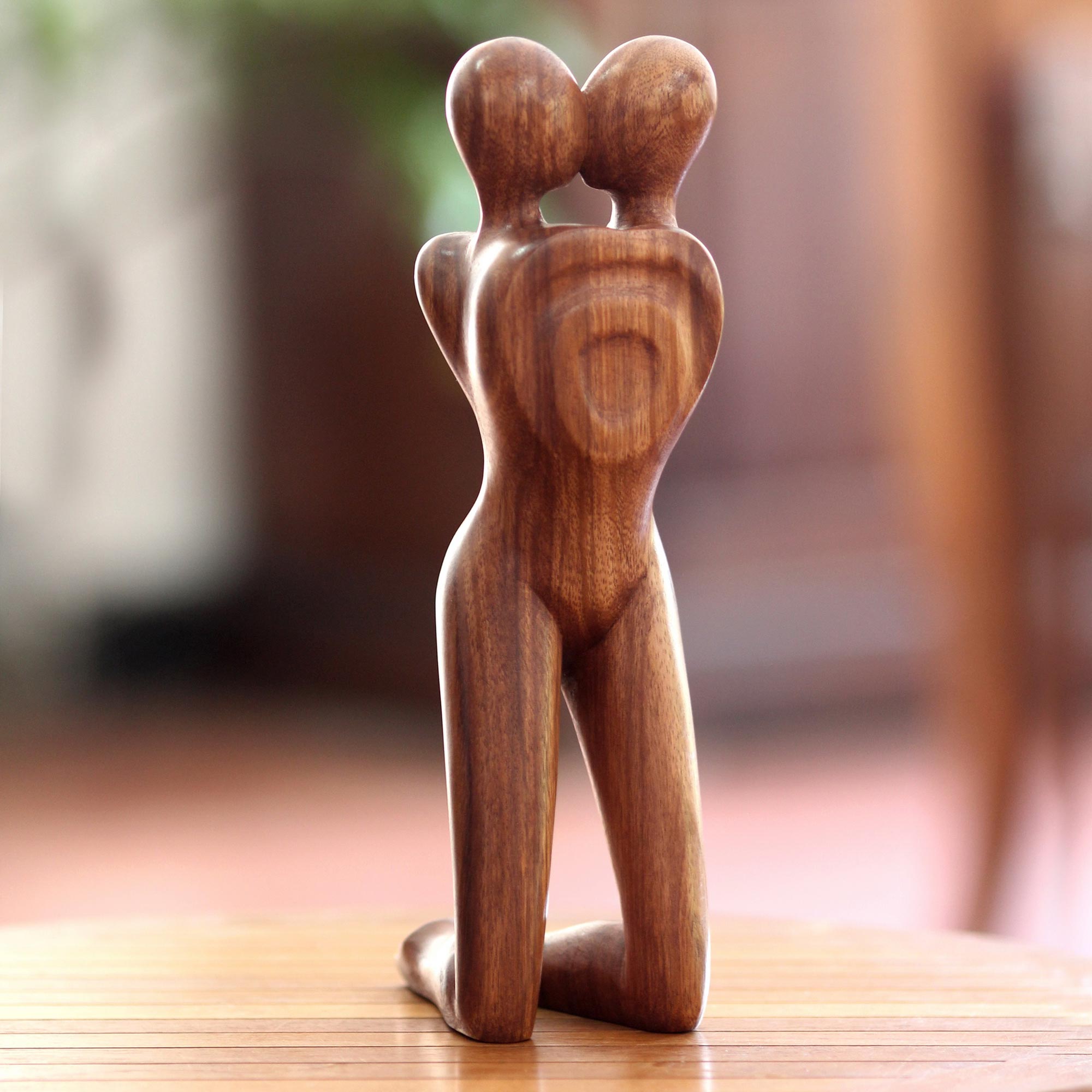 Premium Romantic Wood Sculpture - Handcrafted Suar Wood Art