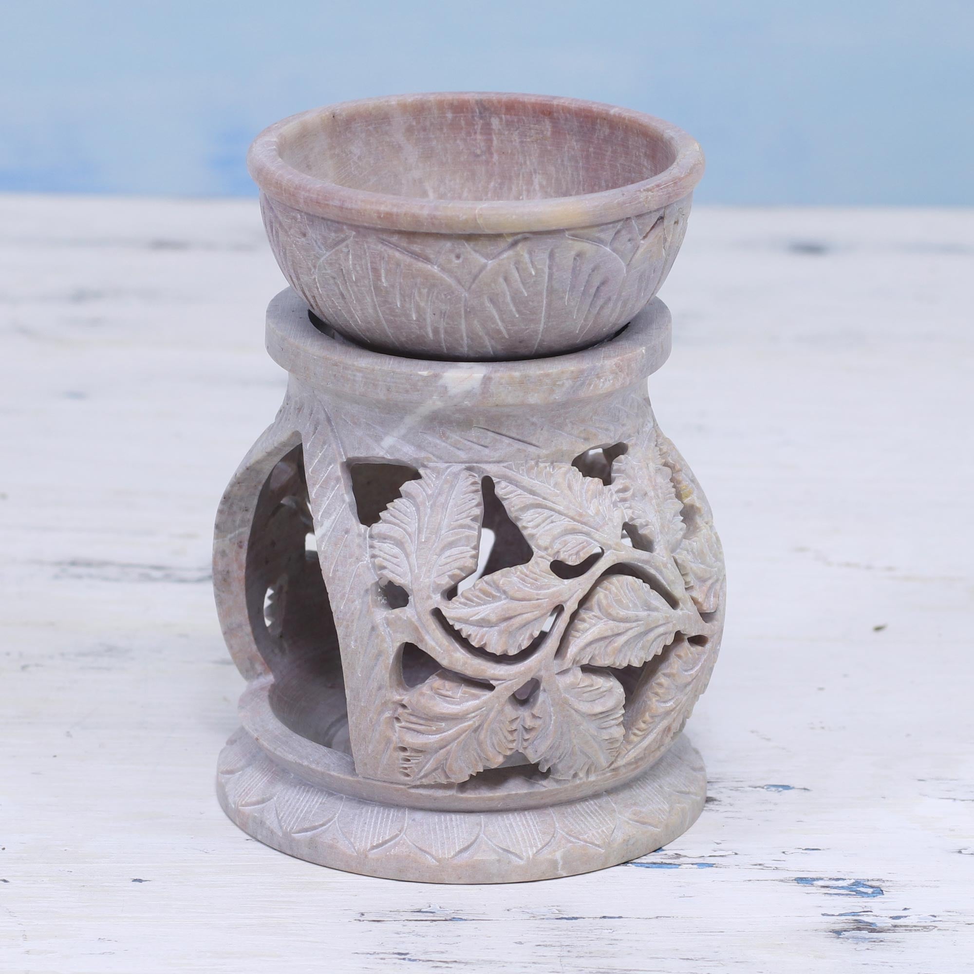 Premium Handcrafted Soapstone Oil Warmer with Leaf Motif - Ultimate Aromatherapy Essential