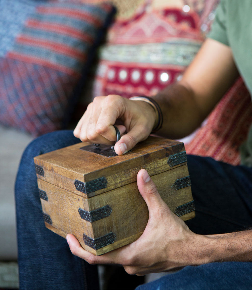 Premium Rustic Mango Wood Stash Box - Handcrafted Storage Solution