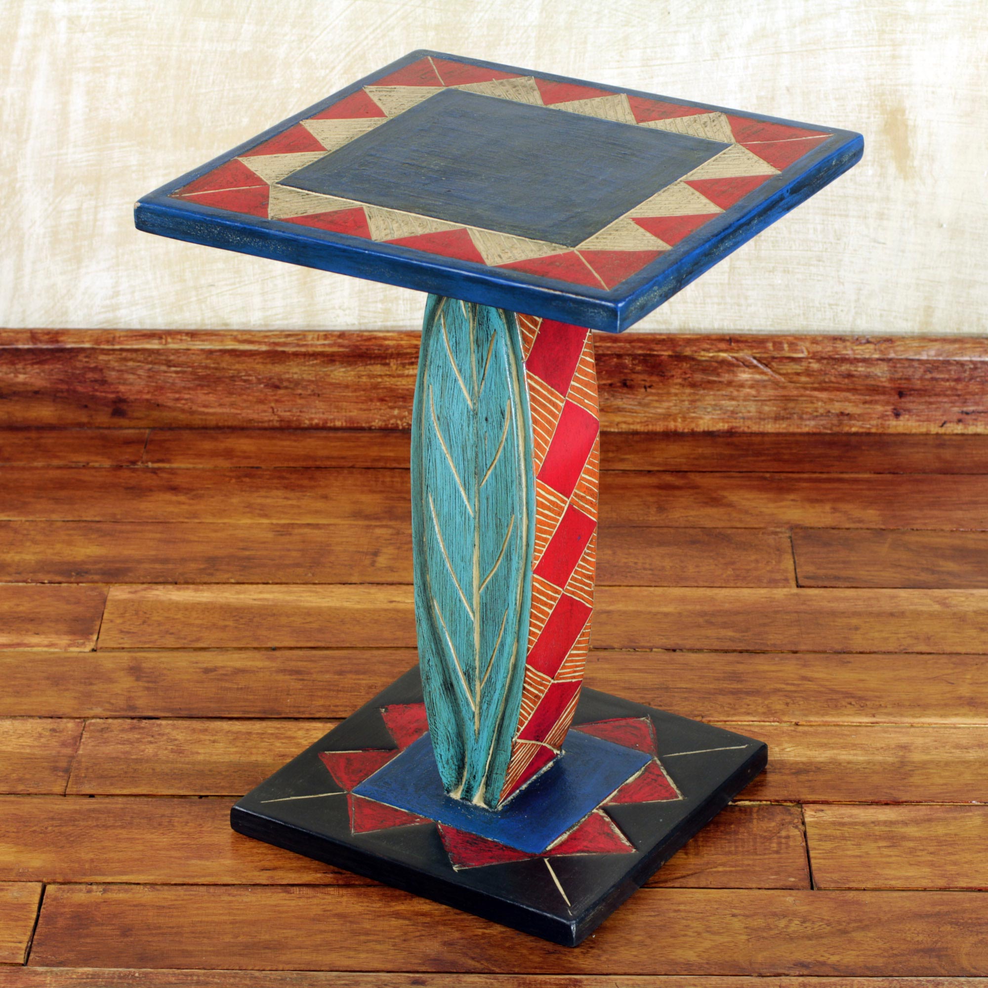 Premium Rustic Leaf Handcrafted Cedar Wood Accent Table - Geometric Design