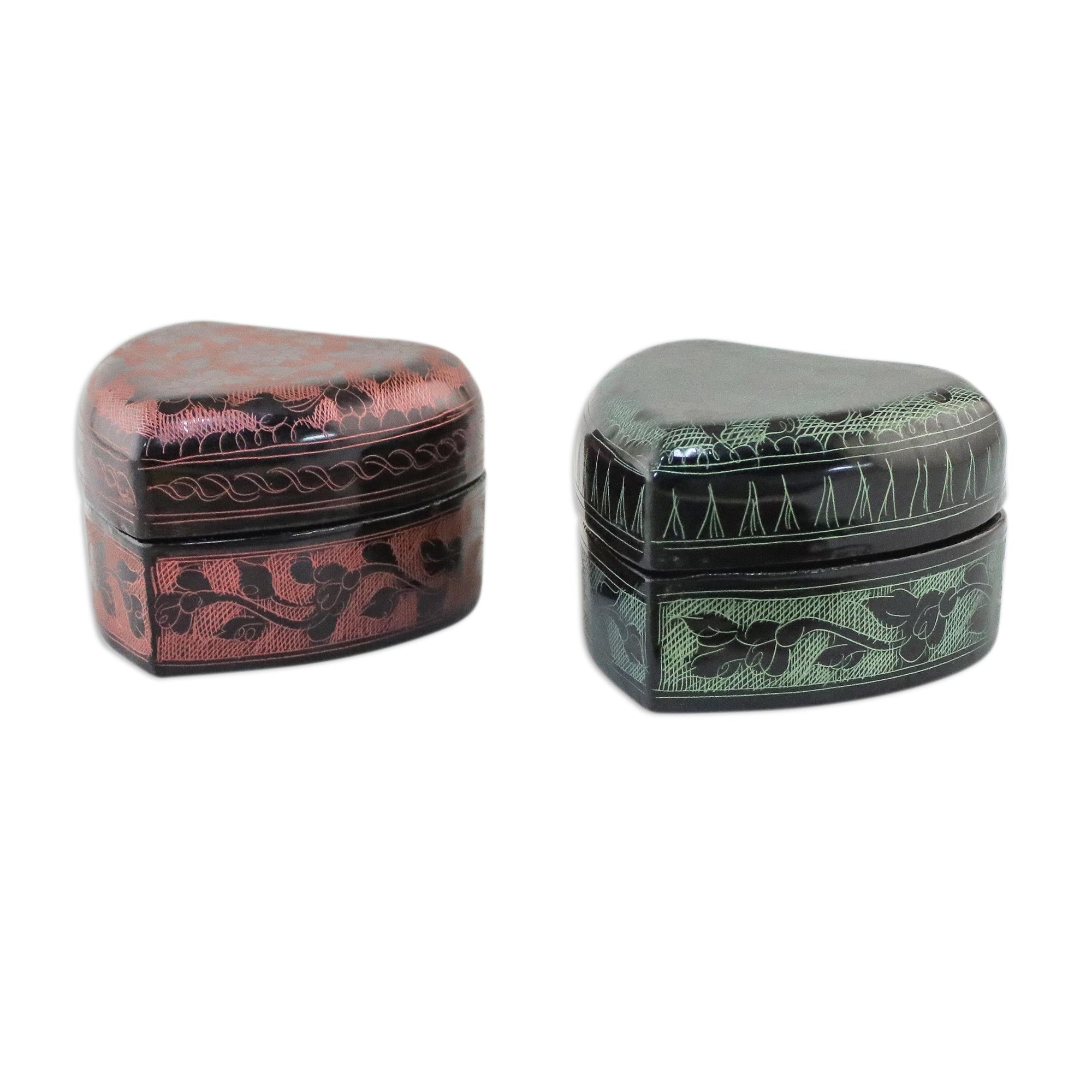 Premium Floral Hearts Lacquerware Box Set - Handcrafted Heart-Shaped Mango Wood Pair
