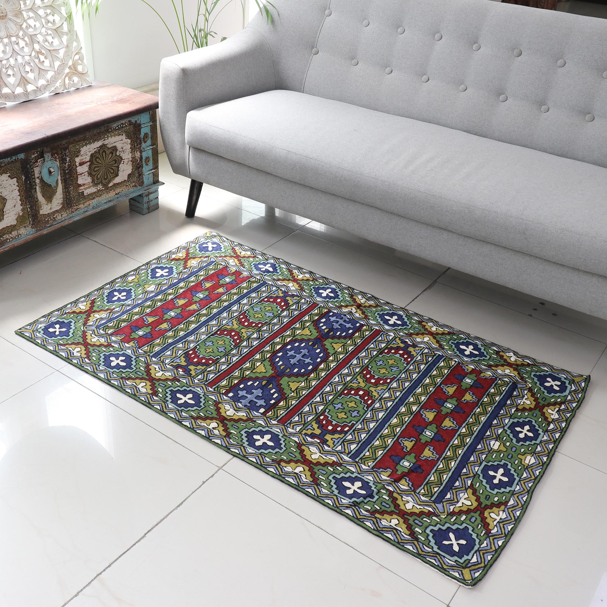 Premium Kashmiri Emerald Green and Burgundy Handcrafted Wool Rug (3x5) - Ultimate Floor Elegance