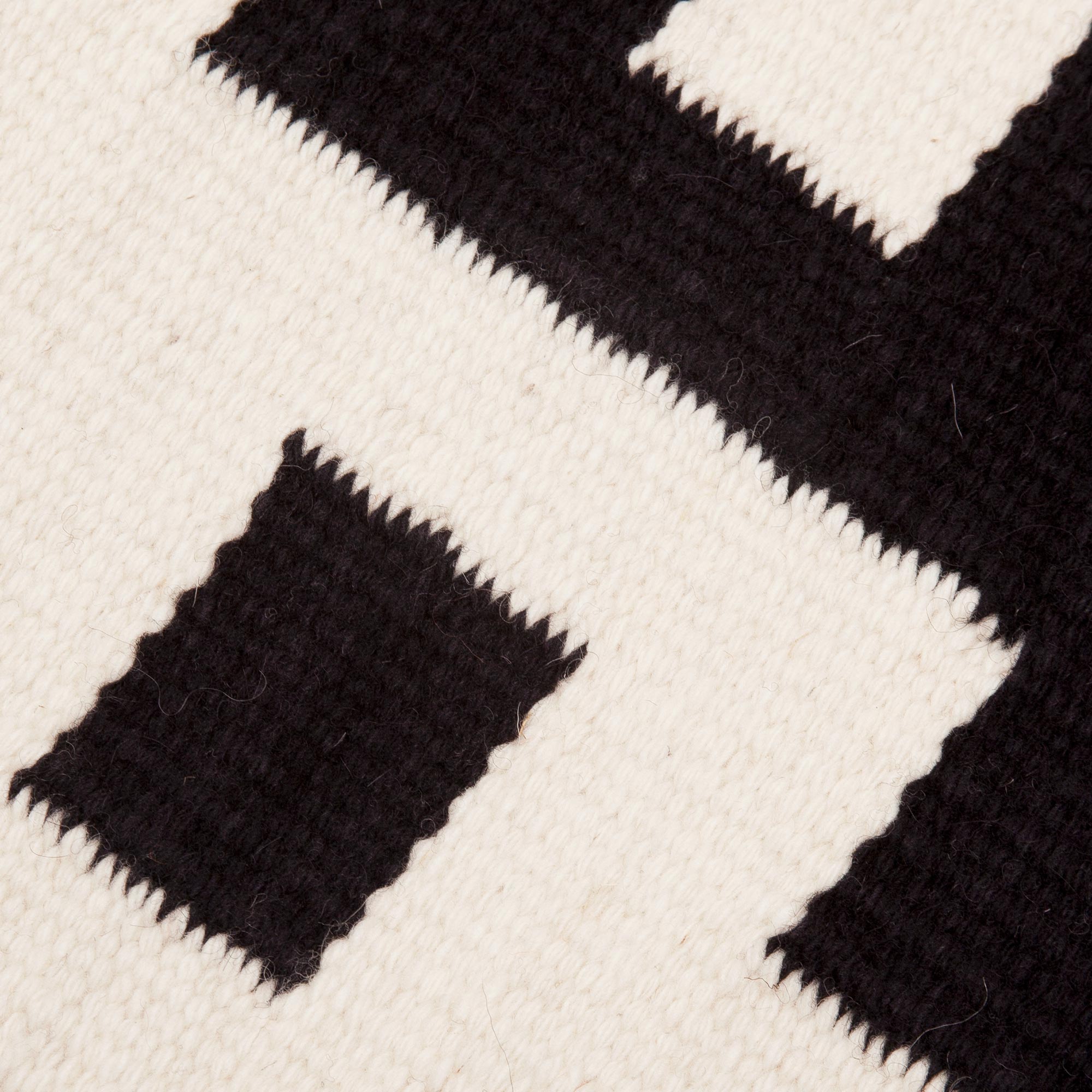 Premium Abstract Black & Alabaster Wool Table Runner – Handcrafted in Peru