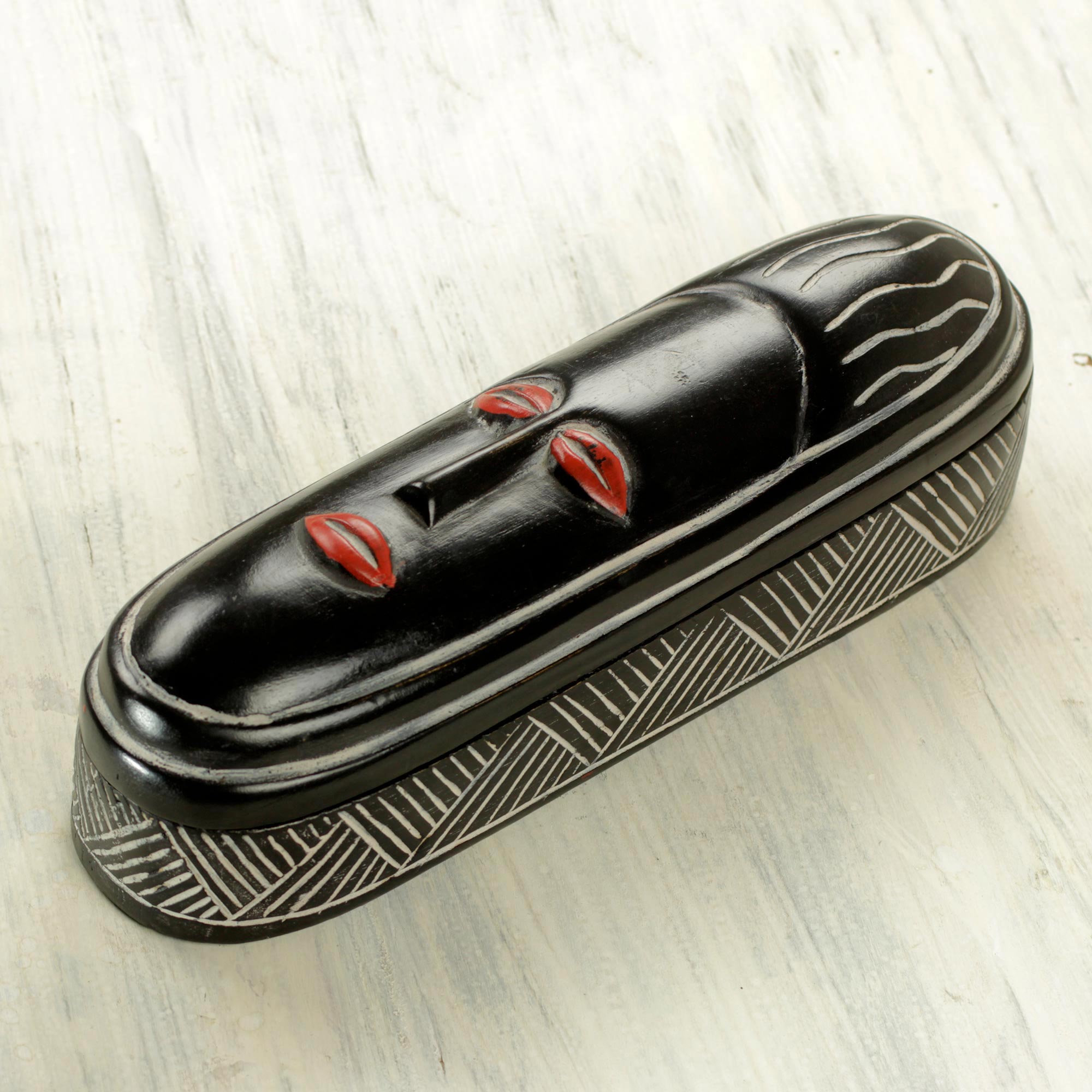 Premium Ghanaian Hand Carved Wooden Decorative Box - Odopa 'Good Love'