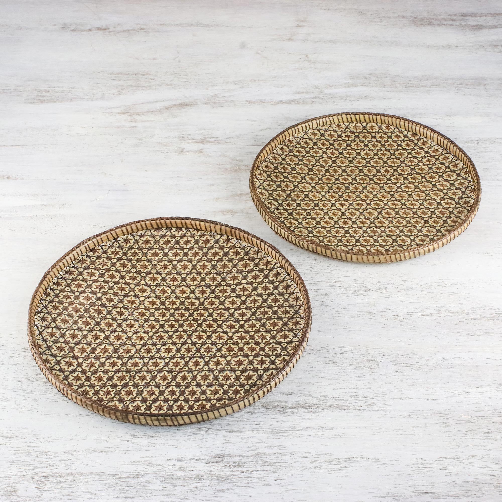 Premium Pikul Set of 2 Handcrafted Thai Rattan Trays with Floral Motif – Ultimate Gift for Best Wishes