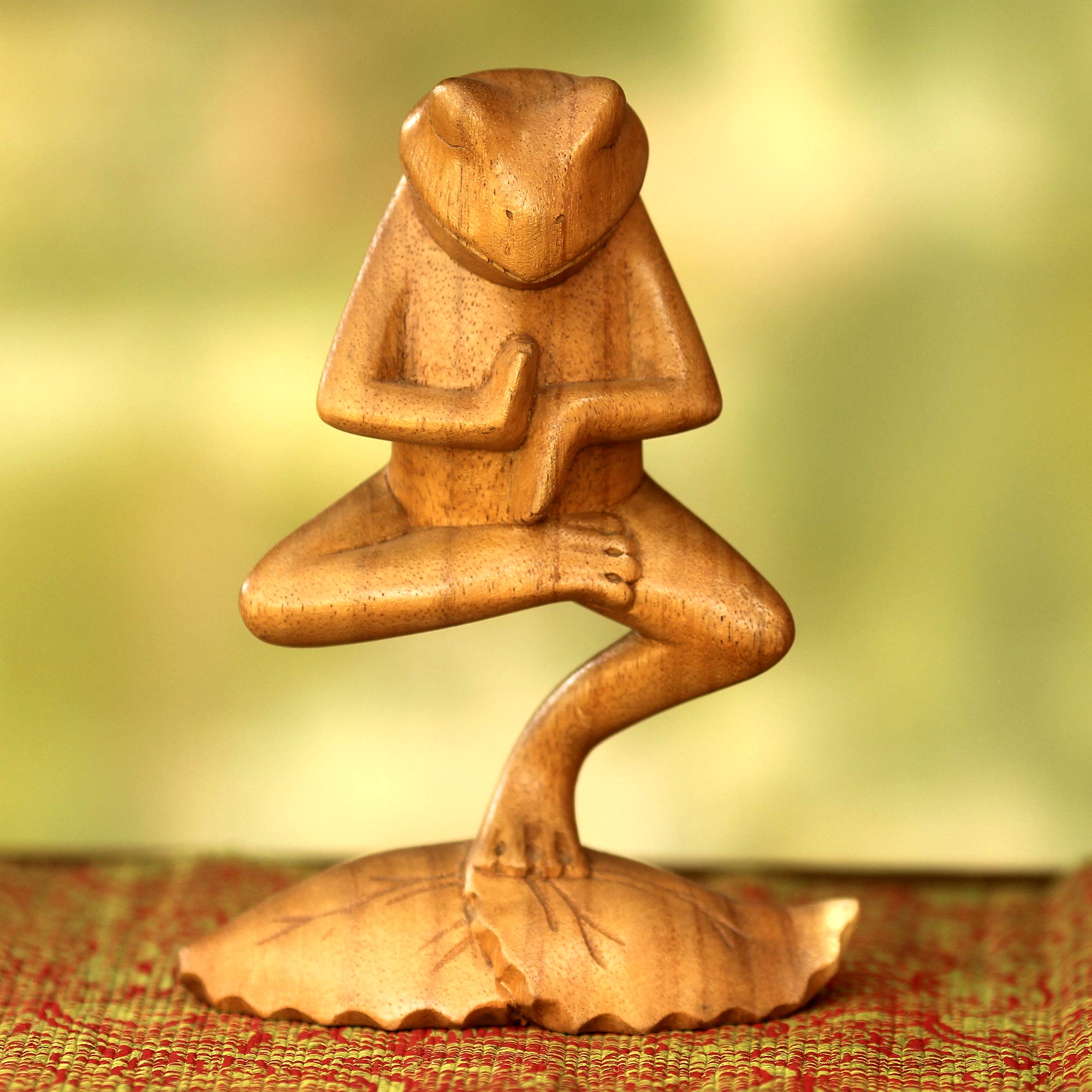 Premium Yoga Tree Pose Frog Sculpture - Handcrafted Suar Wood Art