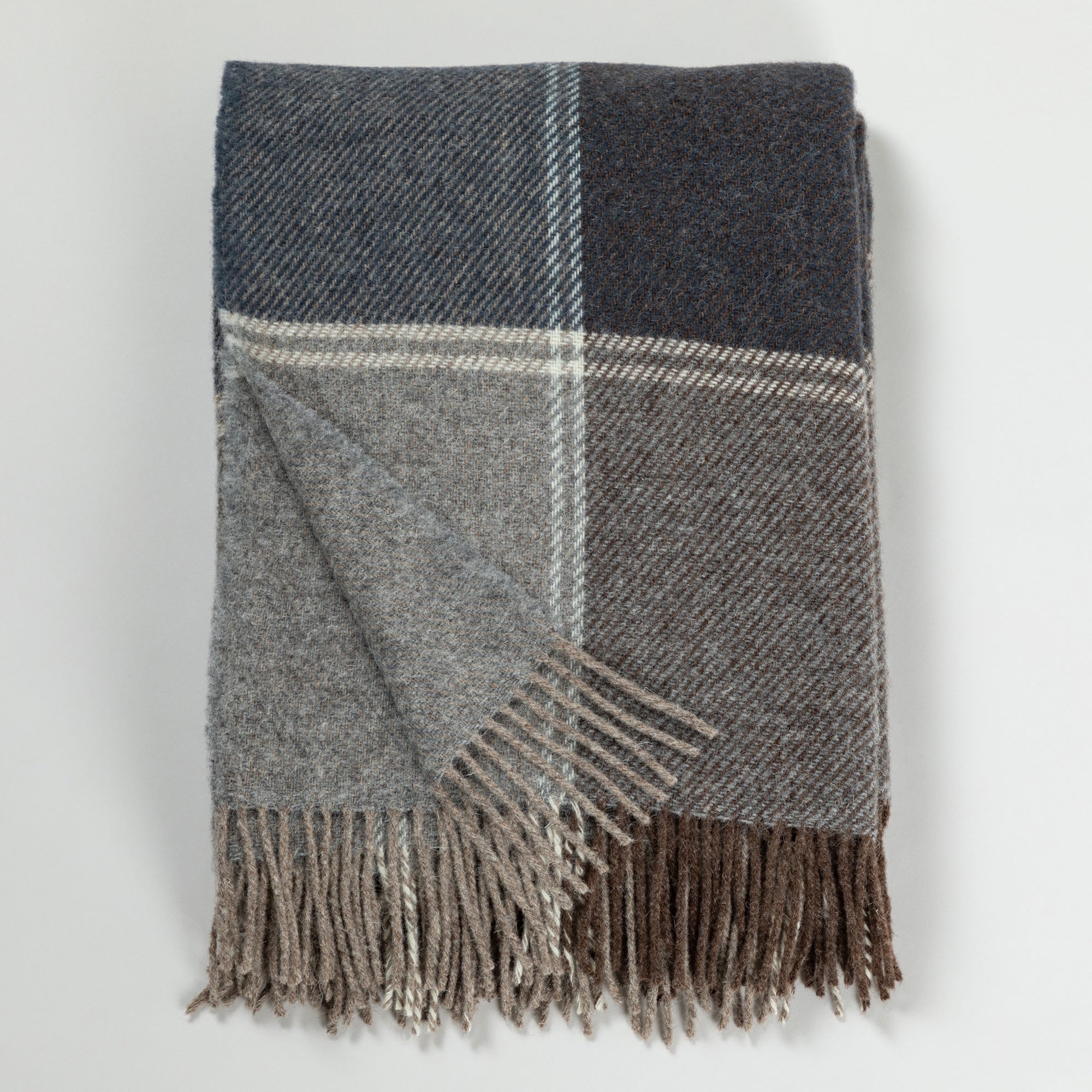 Premium Ukrainian 100% Wool Fringed Throw Blanket - Ultimate Warmth & Style