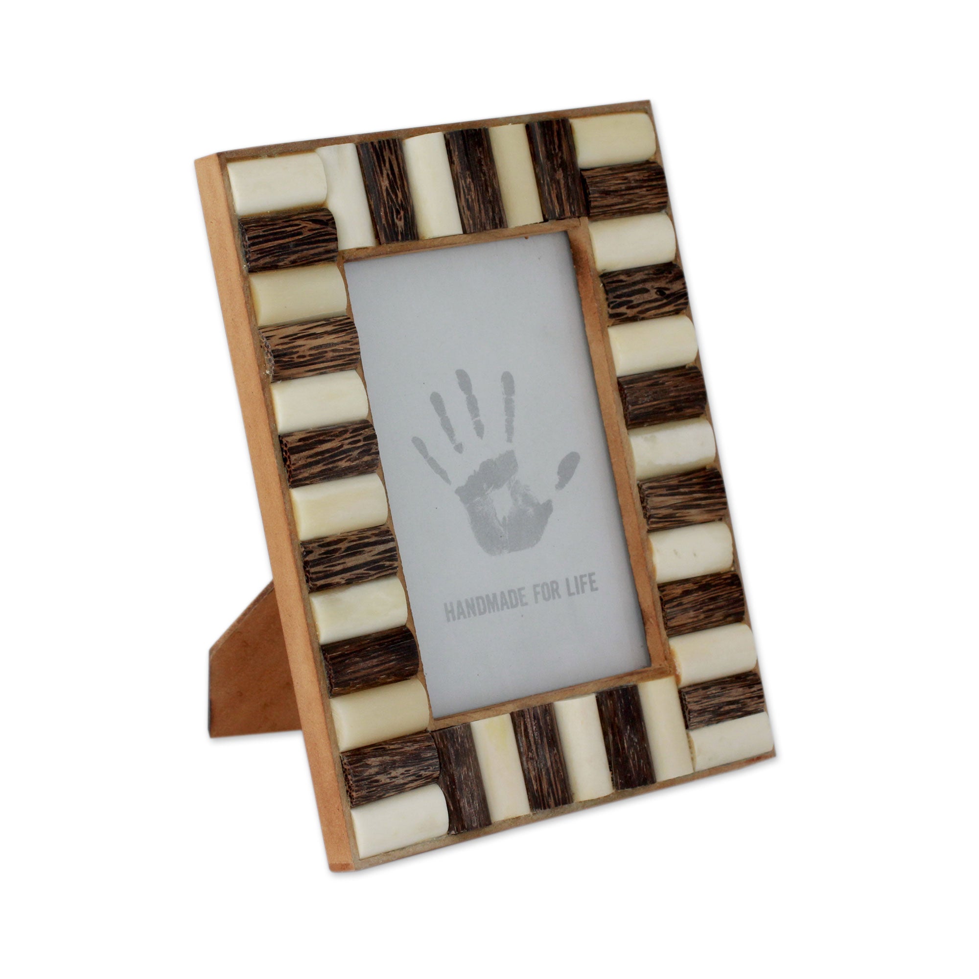 Premium Forest Appeal Handcrafted Teak and Bone Photo Frame - India (4x6)