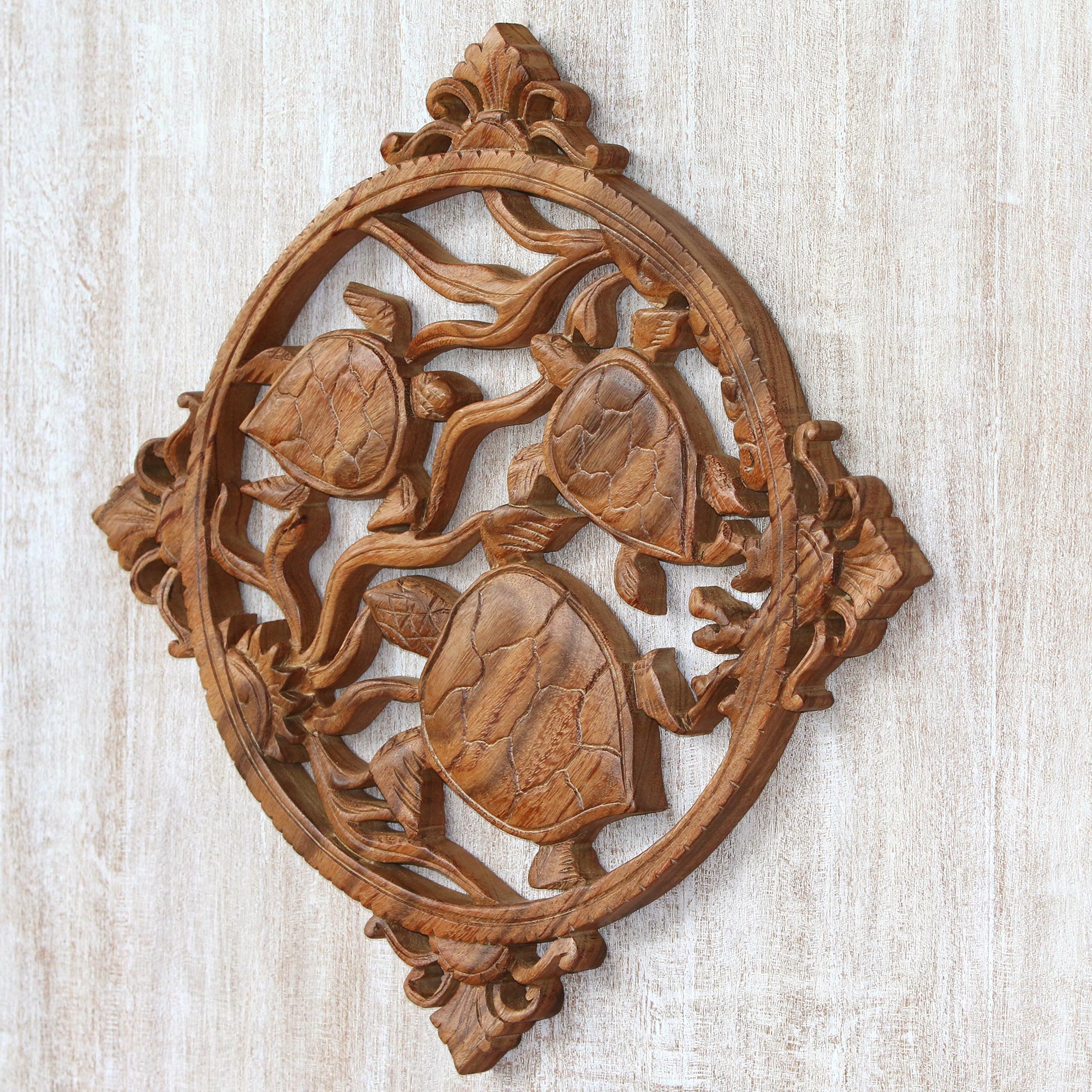 Premium Hand-Carved Sea Turtle Suar Wood Wall Art – Bali Craftsmanship