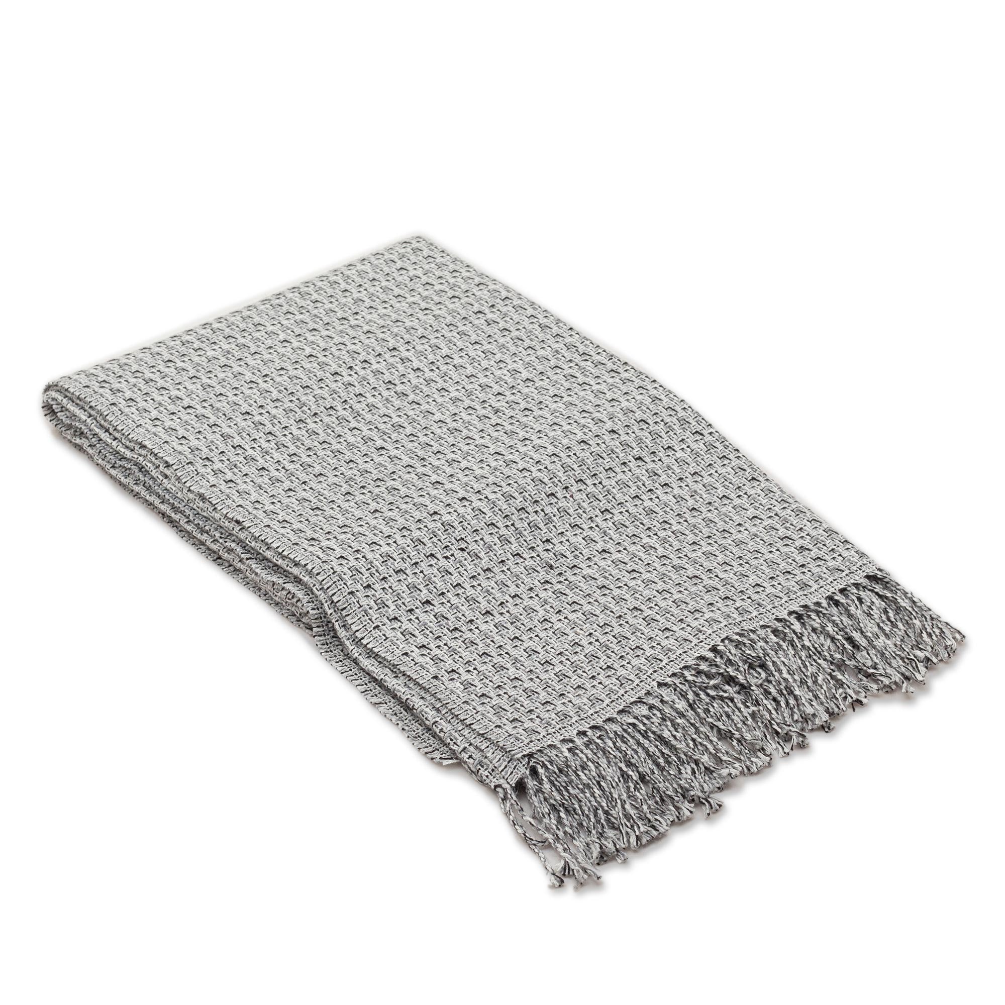 Premium Alpaca Blend Winter Throw Blanket - Cozy Monochromatic Design from Peru