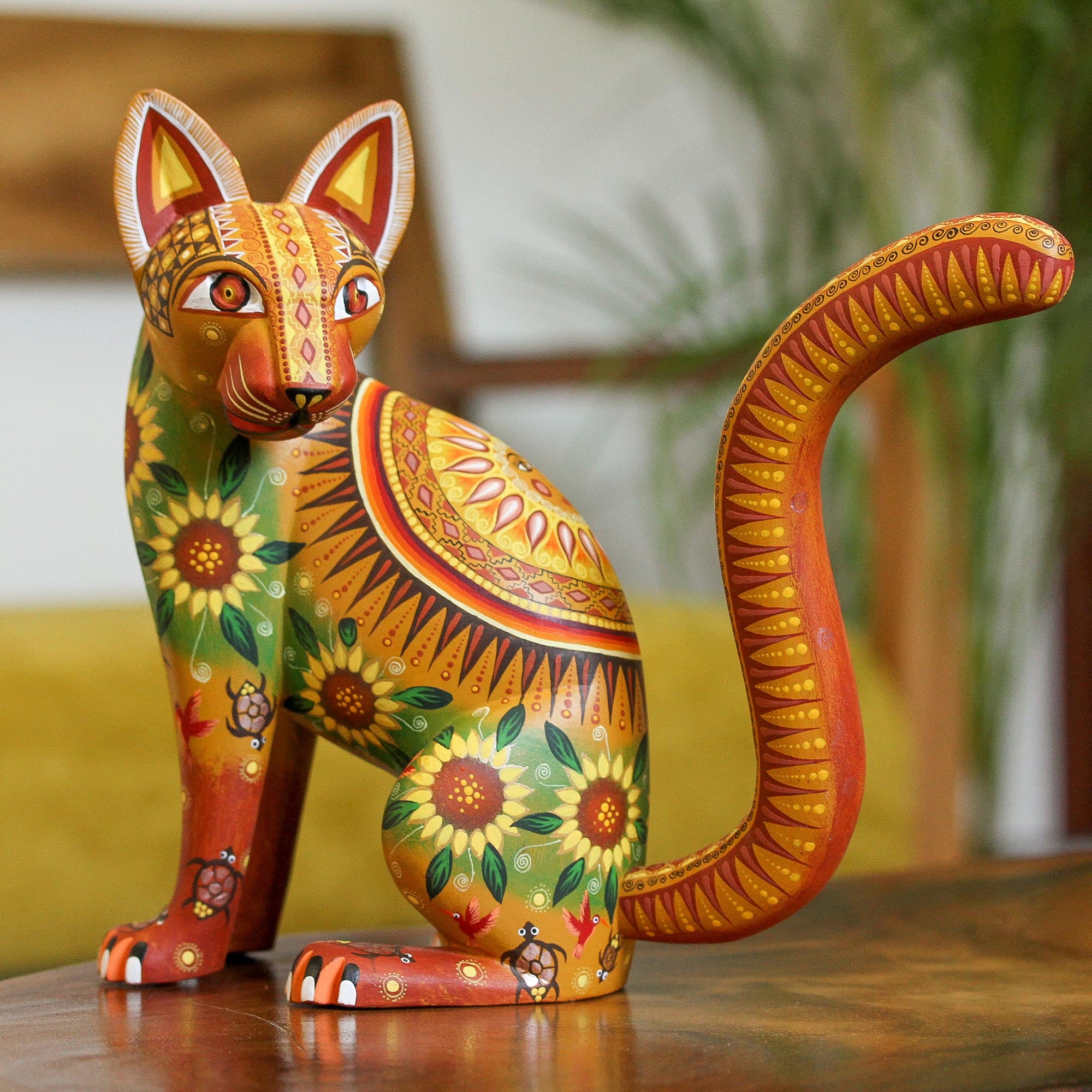 Premium Mystical Cat Alebrije Sculpture – Handcrafted Oaxacan Folk Art