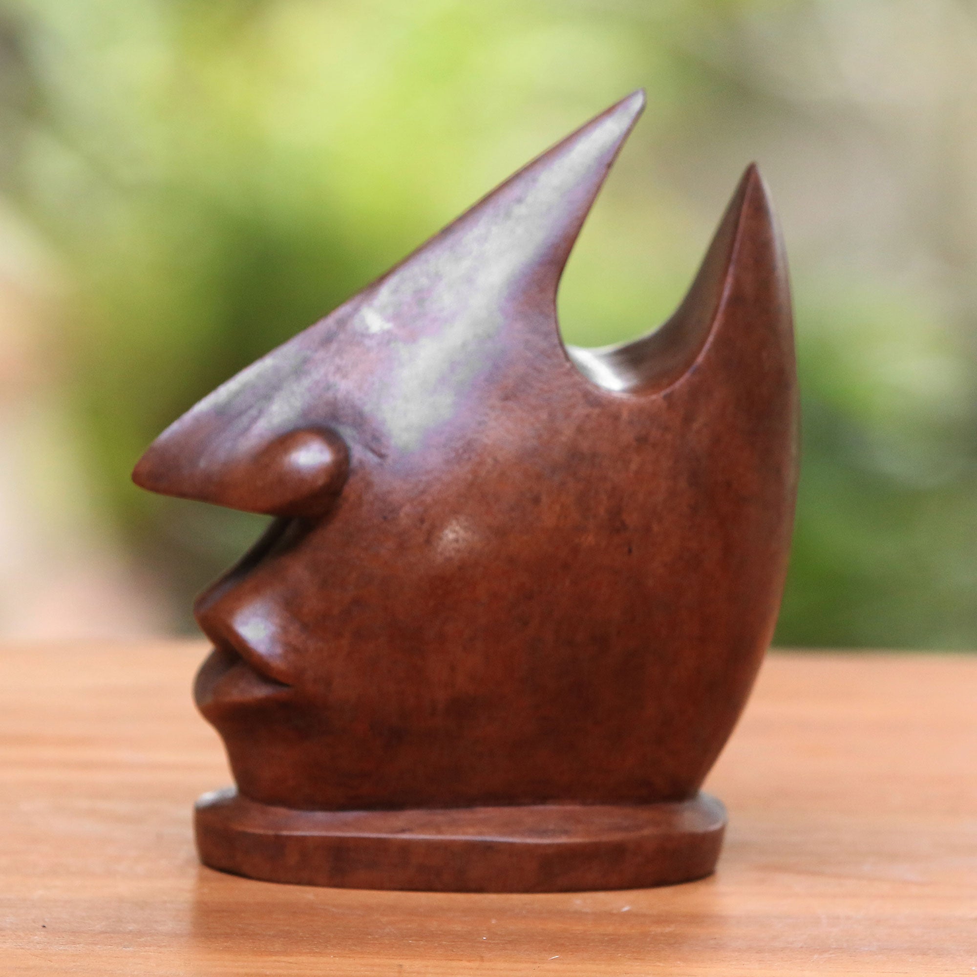 Premium Hand-Carved Wooden Eyeglasses Stand - Light Brown Balinese Artisan Design