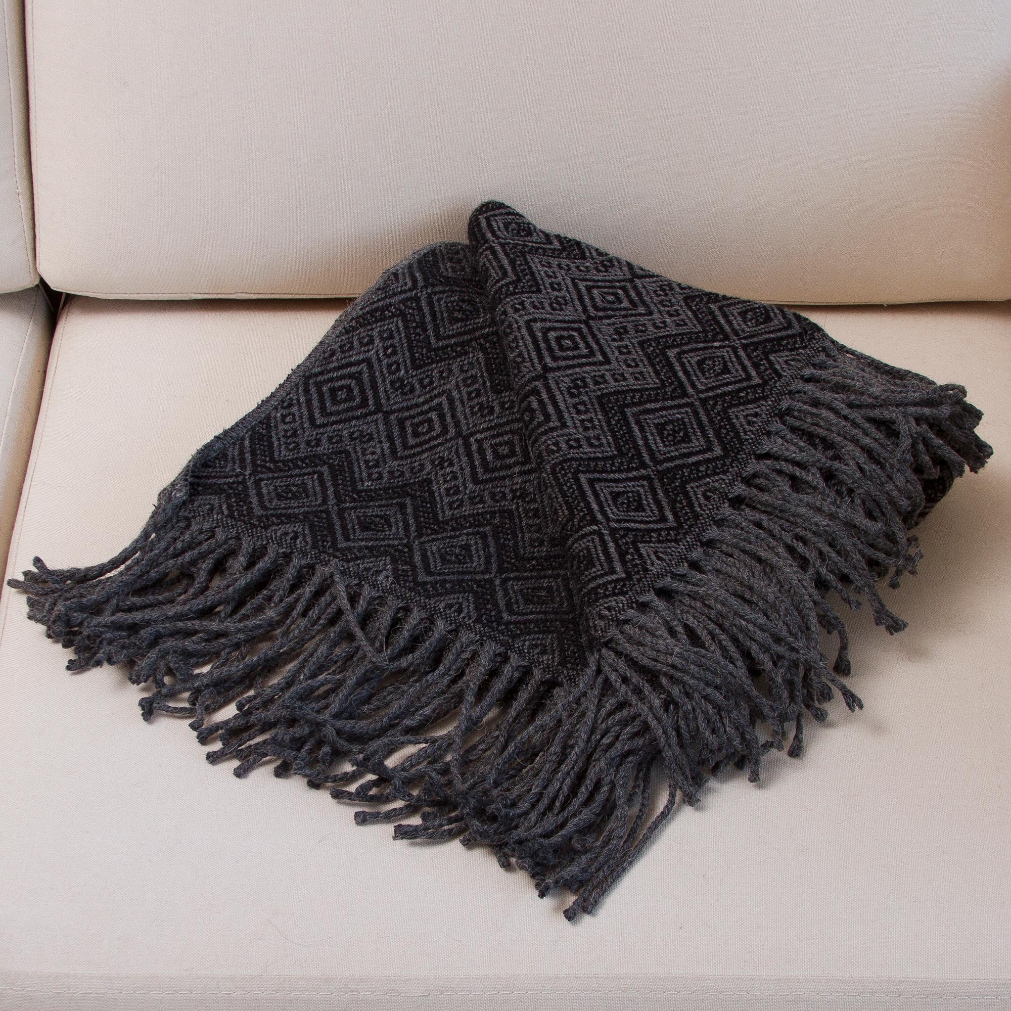 Premium Smoky Black Diamonds Throw Blanket - Ultimate Comfort