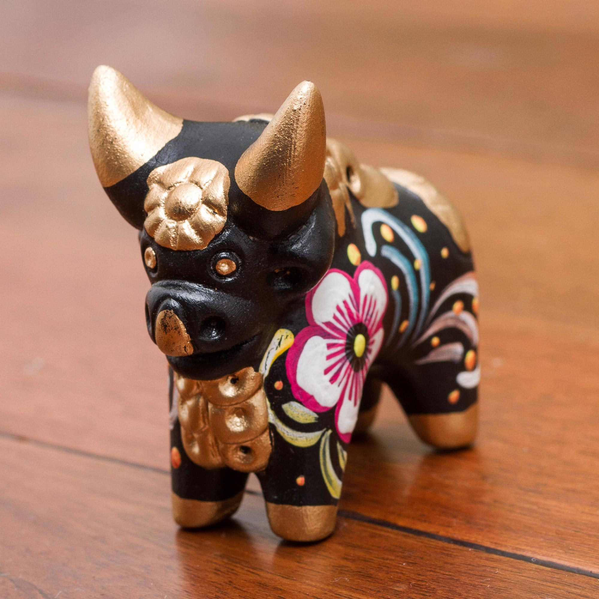 Premium Handcrafted Pucara Bull Figurine - Black & Metallic