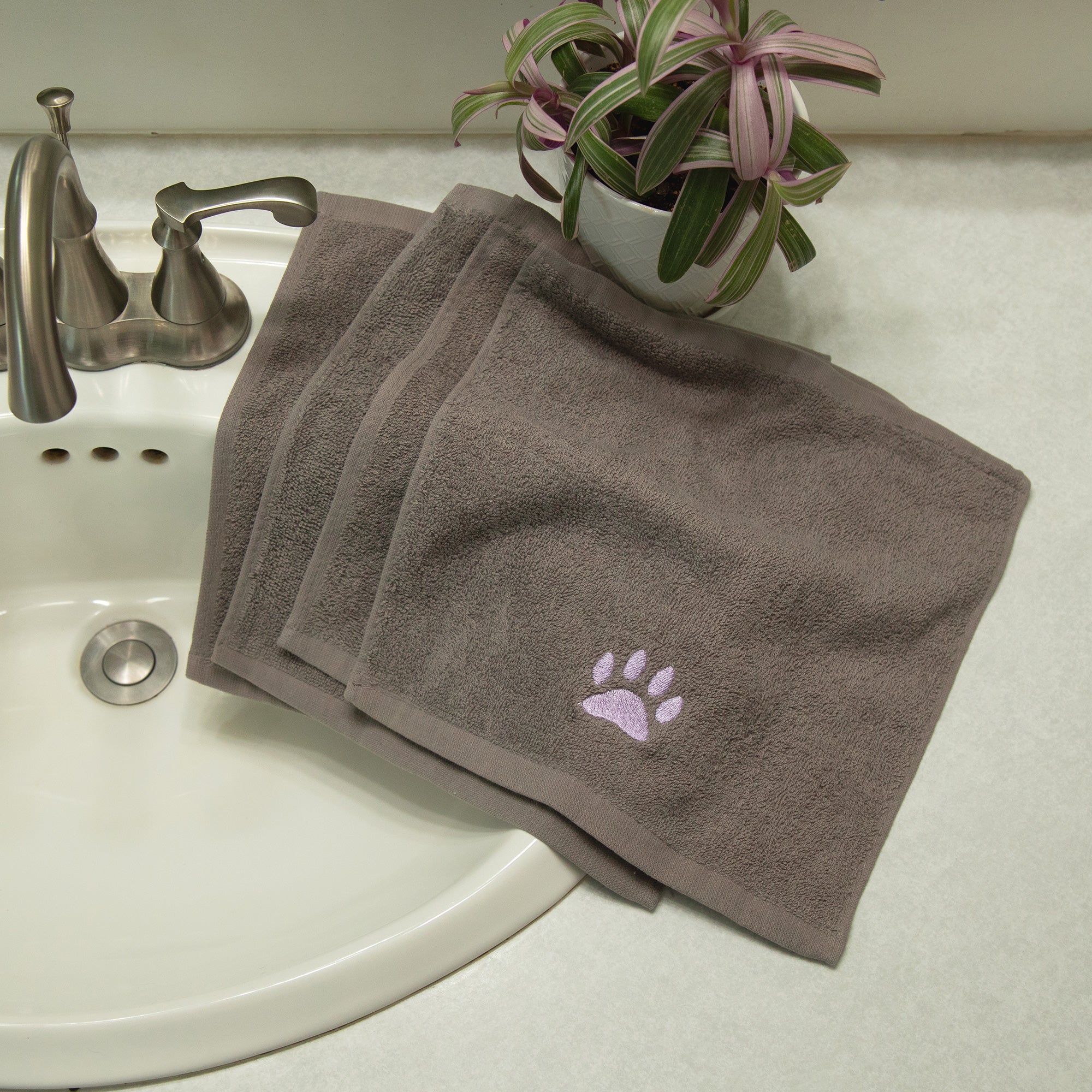 Premium Embroidered Paw Wash Cloth Set - Upgrade Your Bathroom Essentials