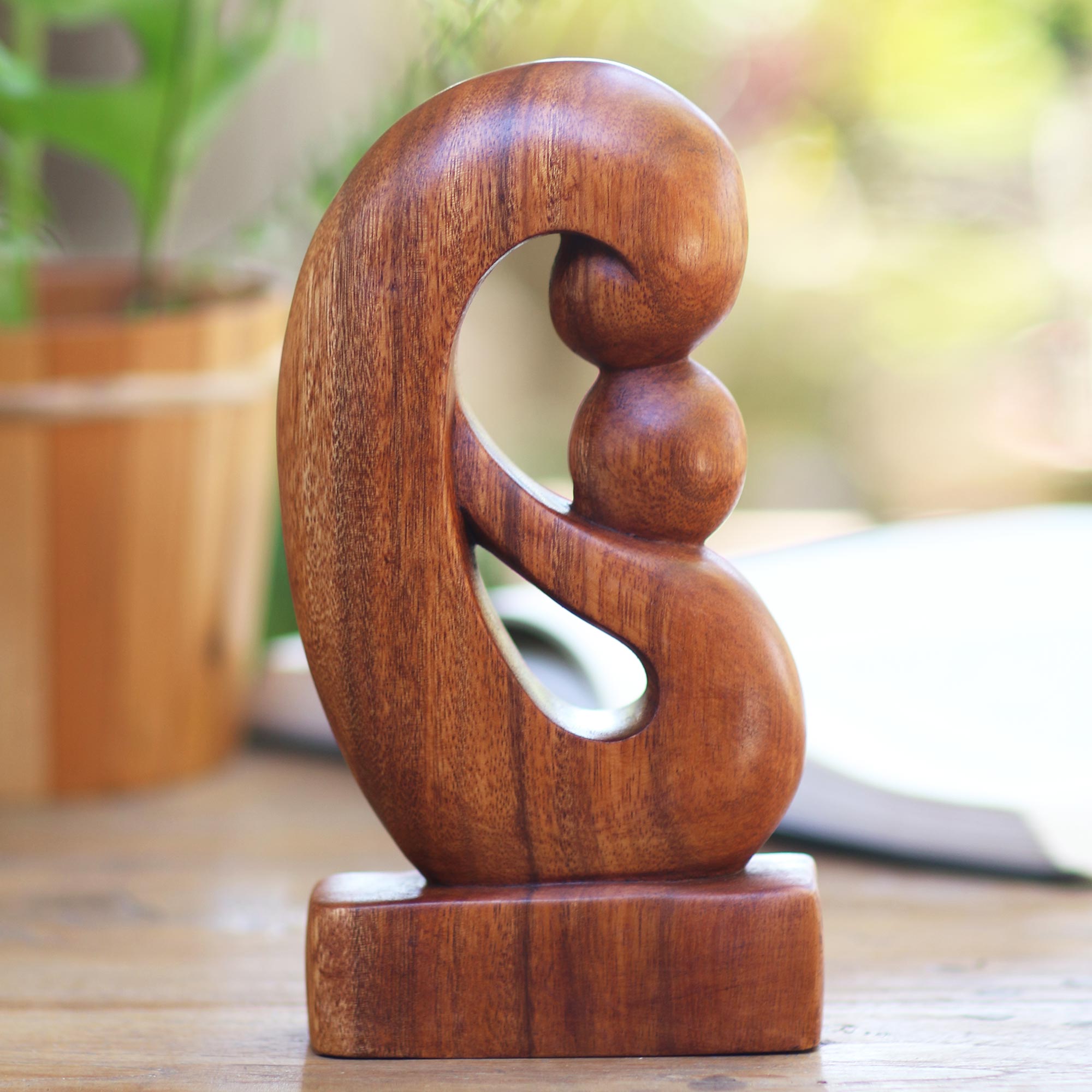 Premium Maternal Embrace Curved Wood Sculpture – Handcrafted Artistry