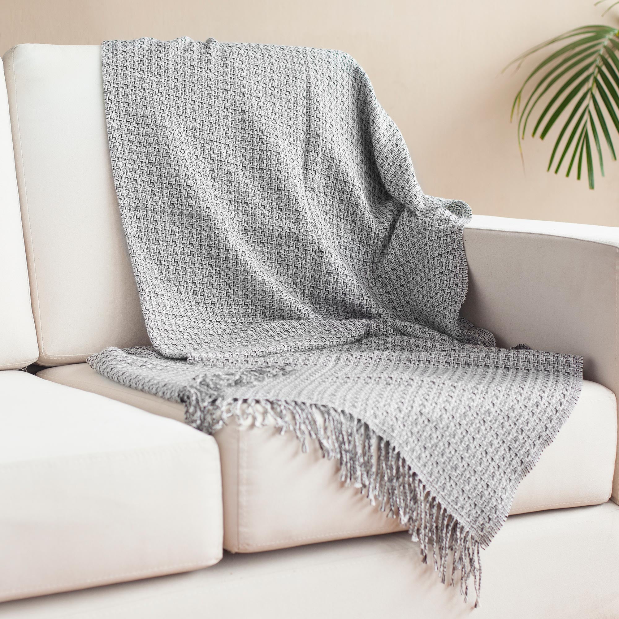 Premium Alpaca Blend Winter Throw Blanket - Cozy Monochromatic Design from Peru