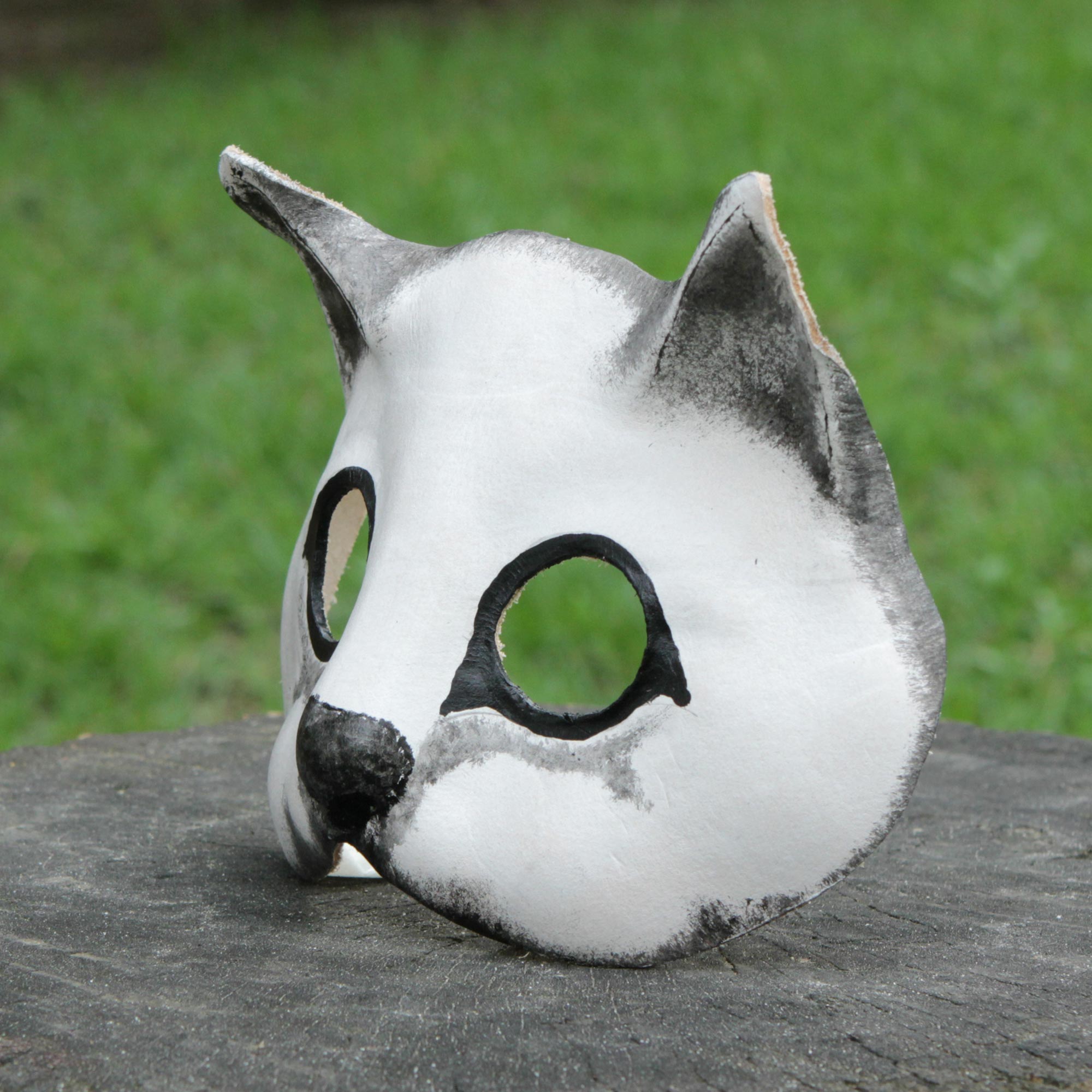 Premium Handcrafted Brazilian Cat Mask - Fierce Feline Artisan Leather
