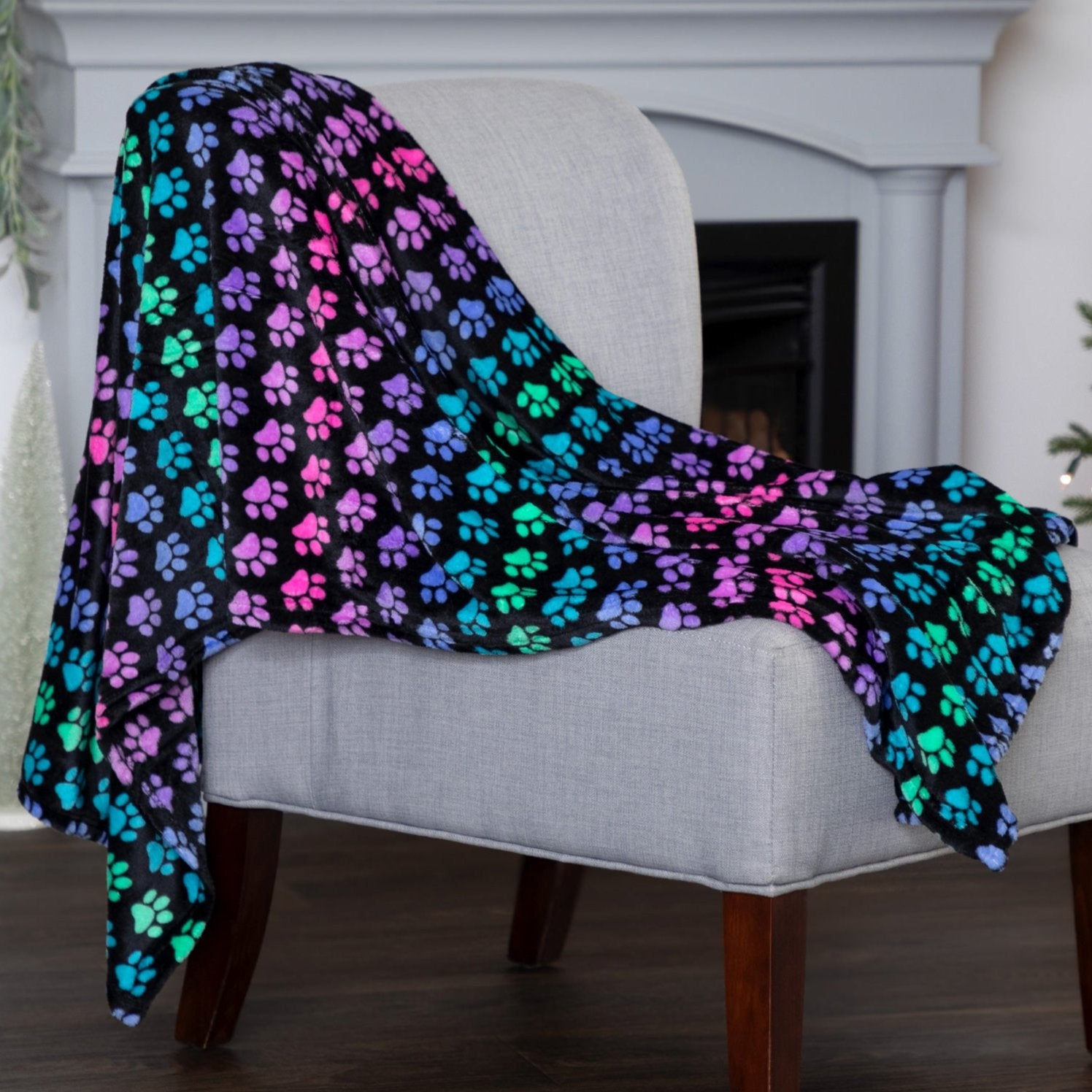 Premium Paw Print Fleece Blanket - Ultimate Cozy Comfort