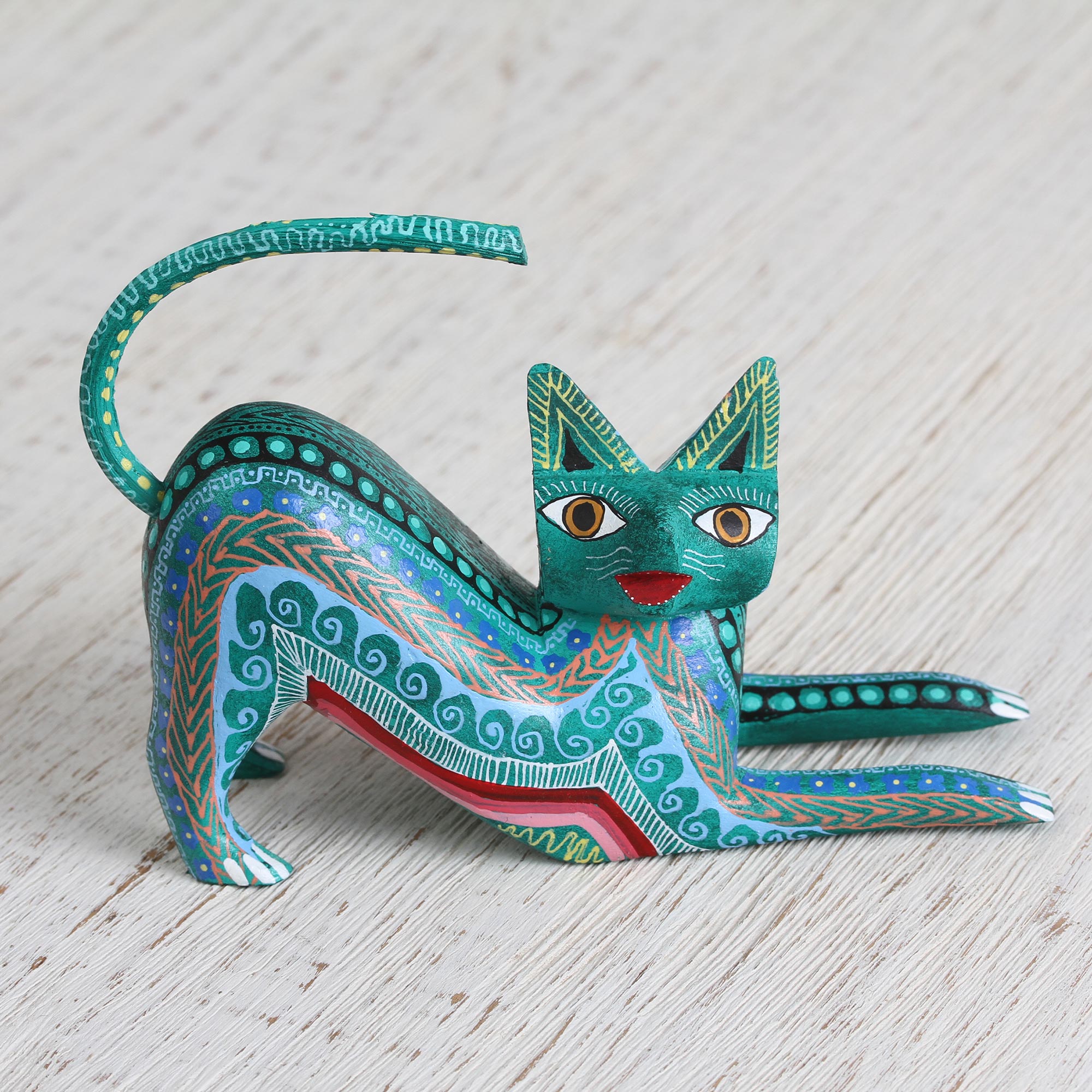 Premium Hand-Carved Green Cat Alebrije - Mexican Folk Art Figurine