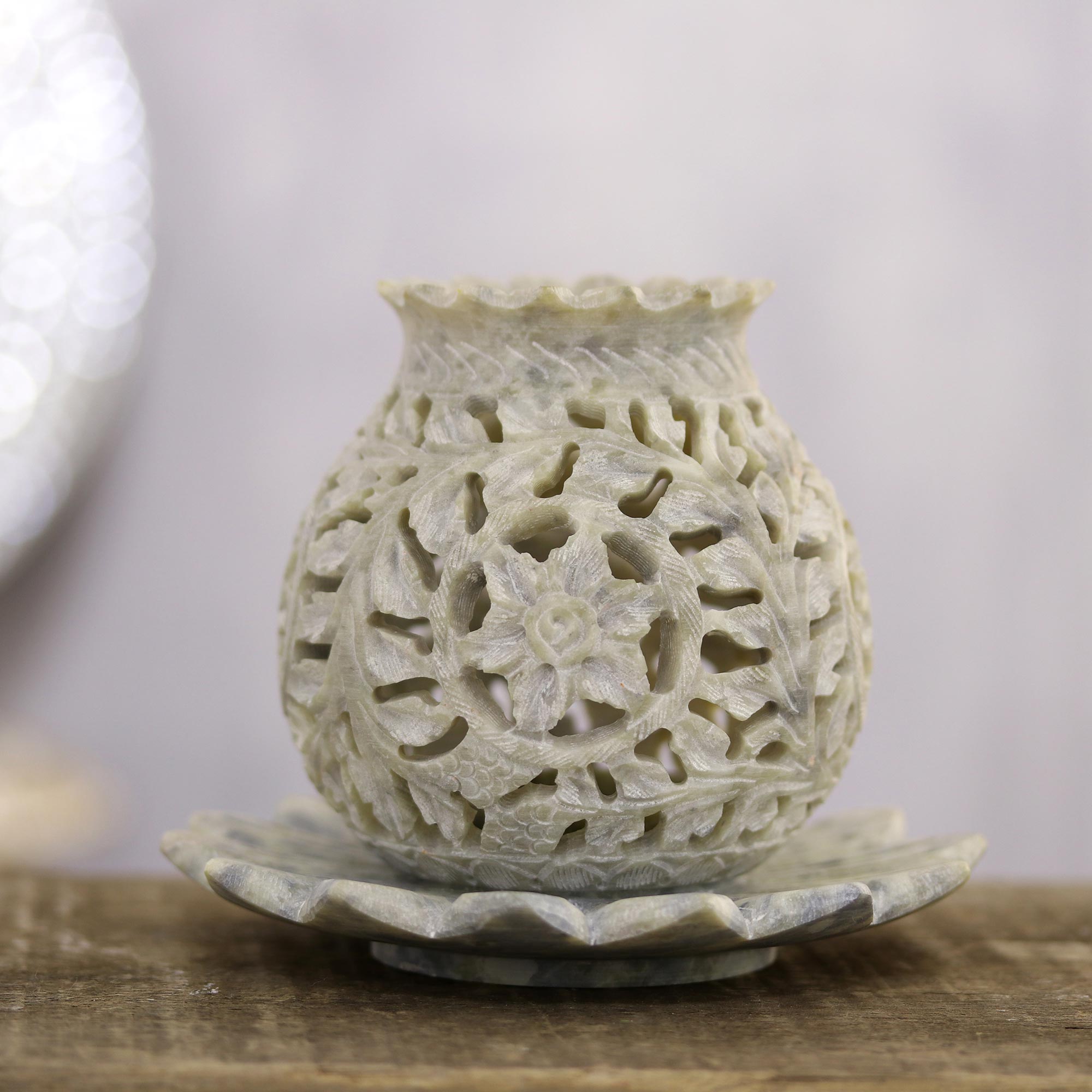 Premium Hand-Carved Soapstone Tealight Holder - Floral Lotus Design
