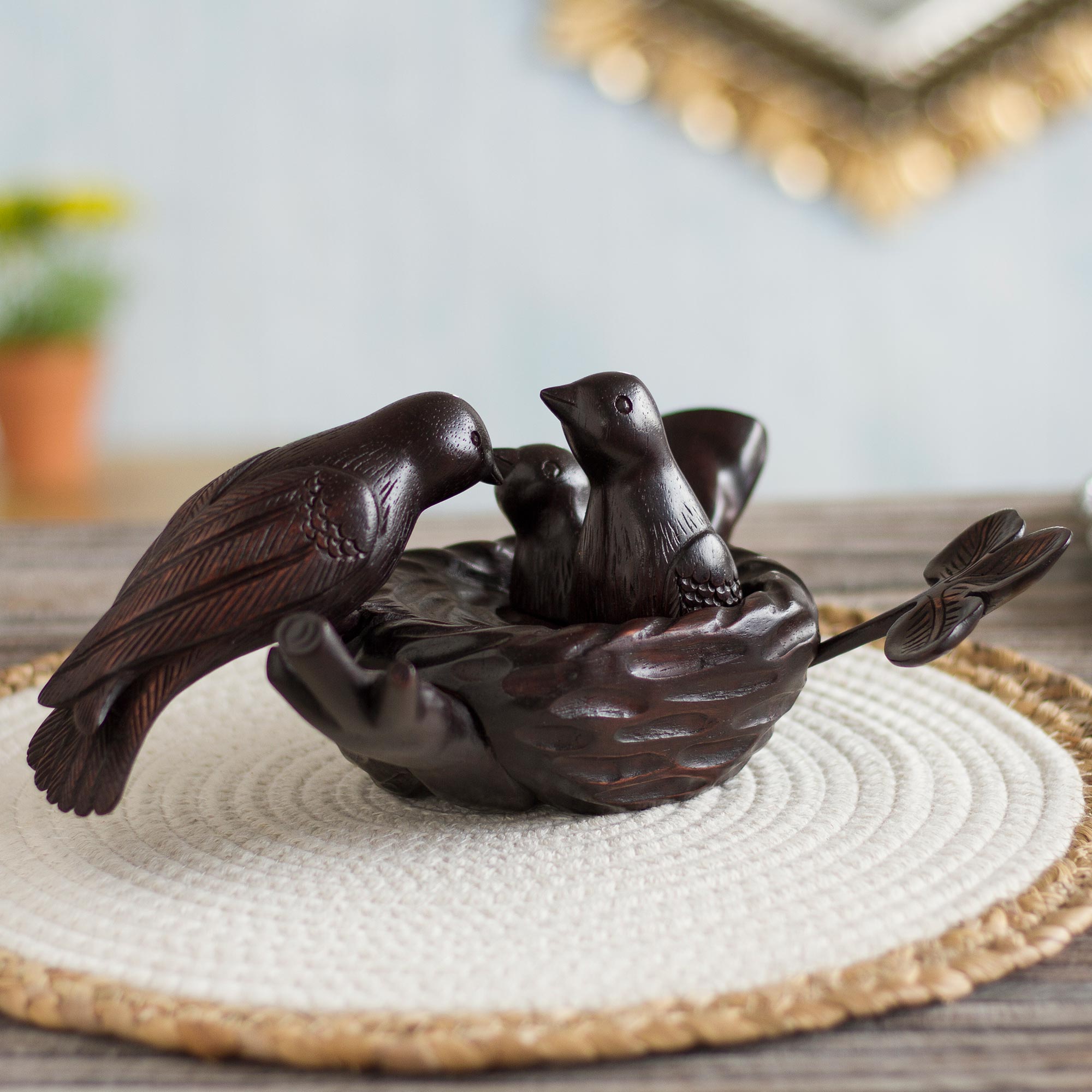 Premium Mother's Nest Hand-Carved Cedar Wood Sculpture – Bird-Themed Art from Peru
