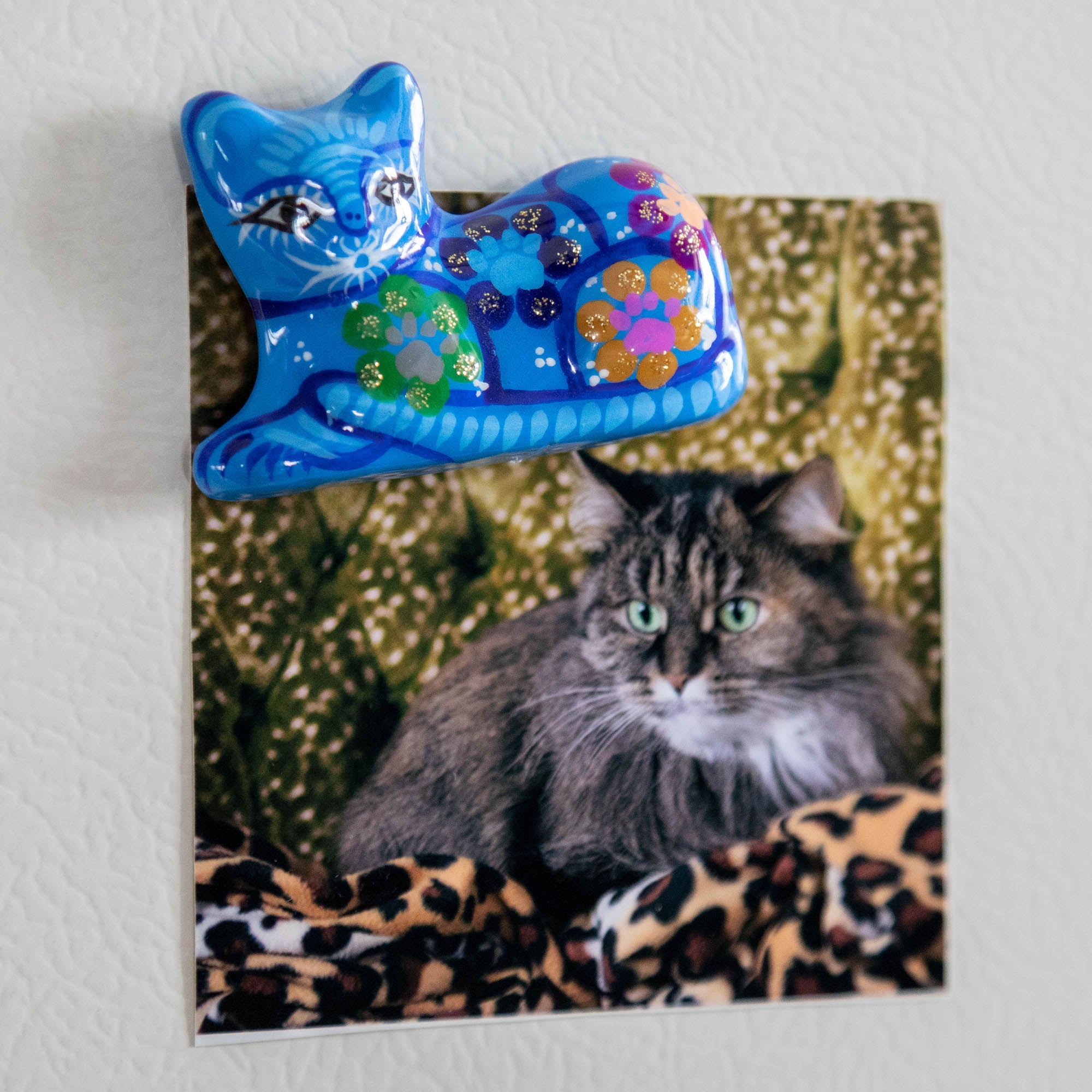 Premium Hand-Painted Ceramic Cat Magnet - Artisan Crafted