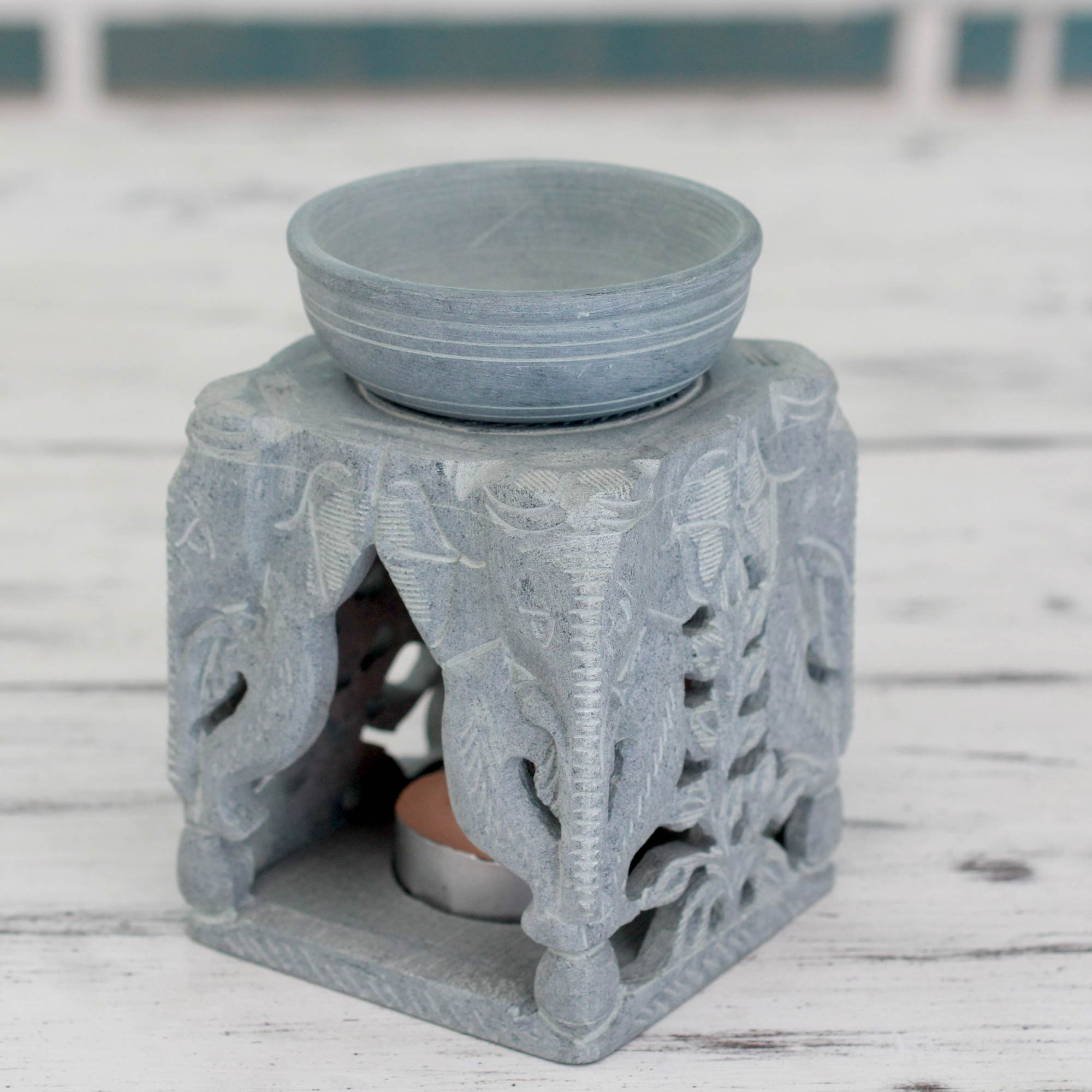 Premium Agra Elephant Oil Warmer - Handcrafted Soapstone Elegance