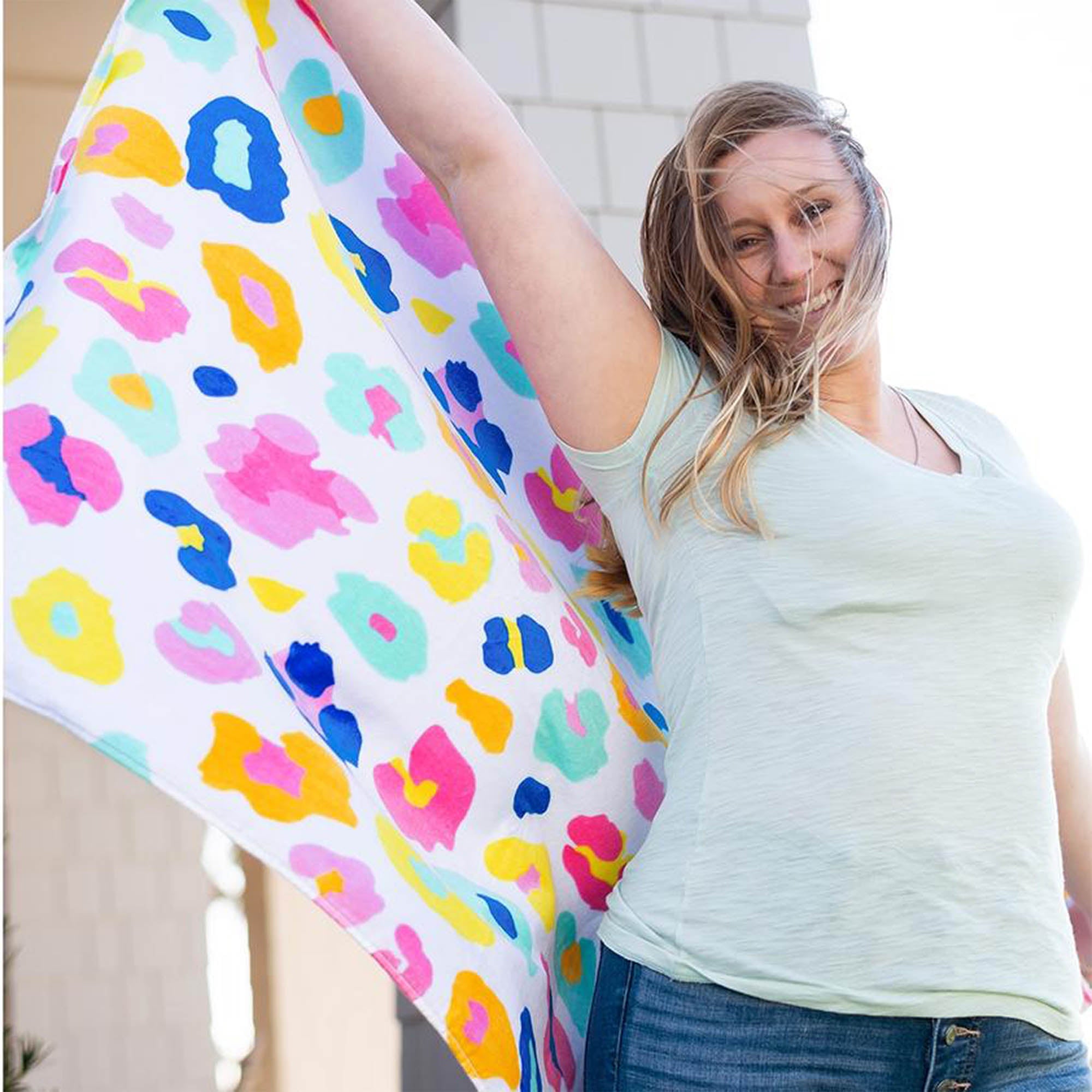 Premium Rainbow Leopard Print Beach Towel - Ultimate Comfort