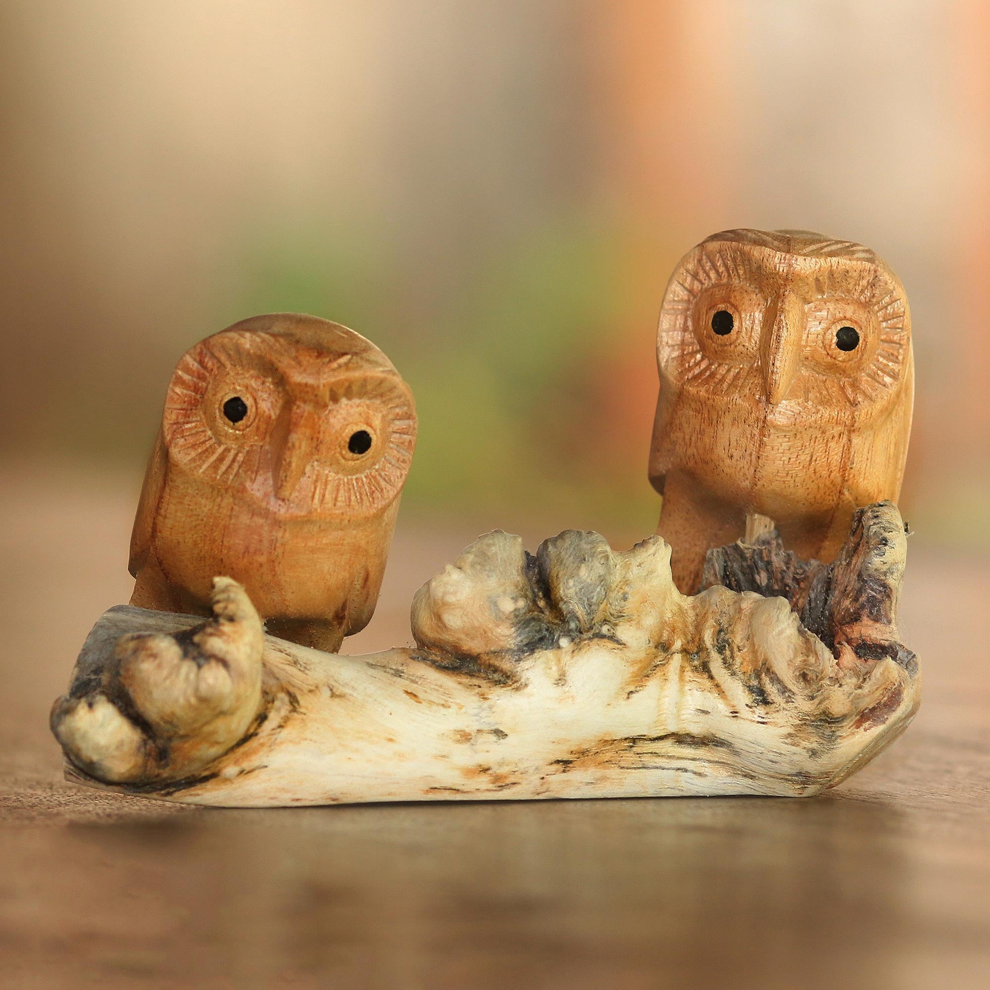 Premium Hand-Carved Owl Romance Sculpture - Sustainable Bali Art