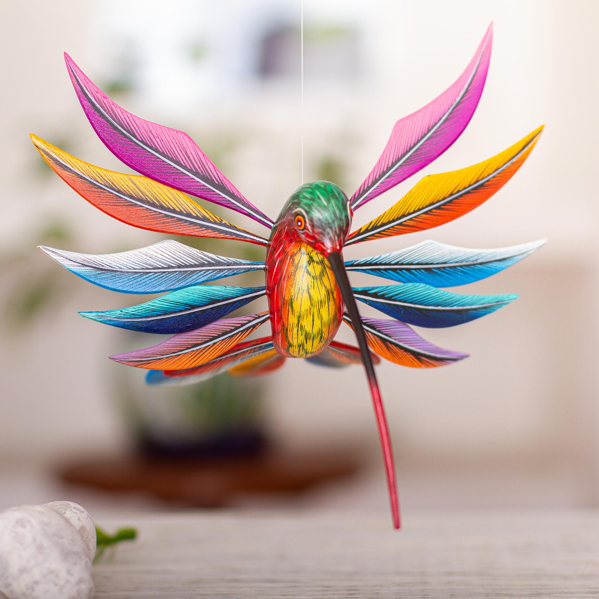 Premium Handcrafted Hummingbird Alebrije Sculpture - Mexican Folk Art