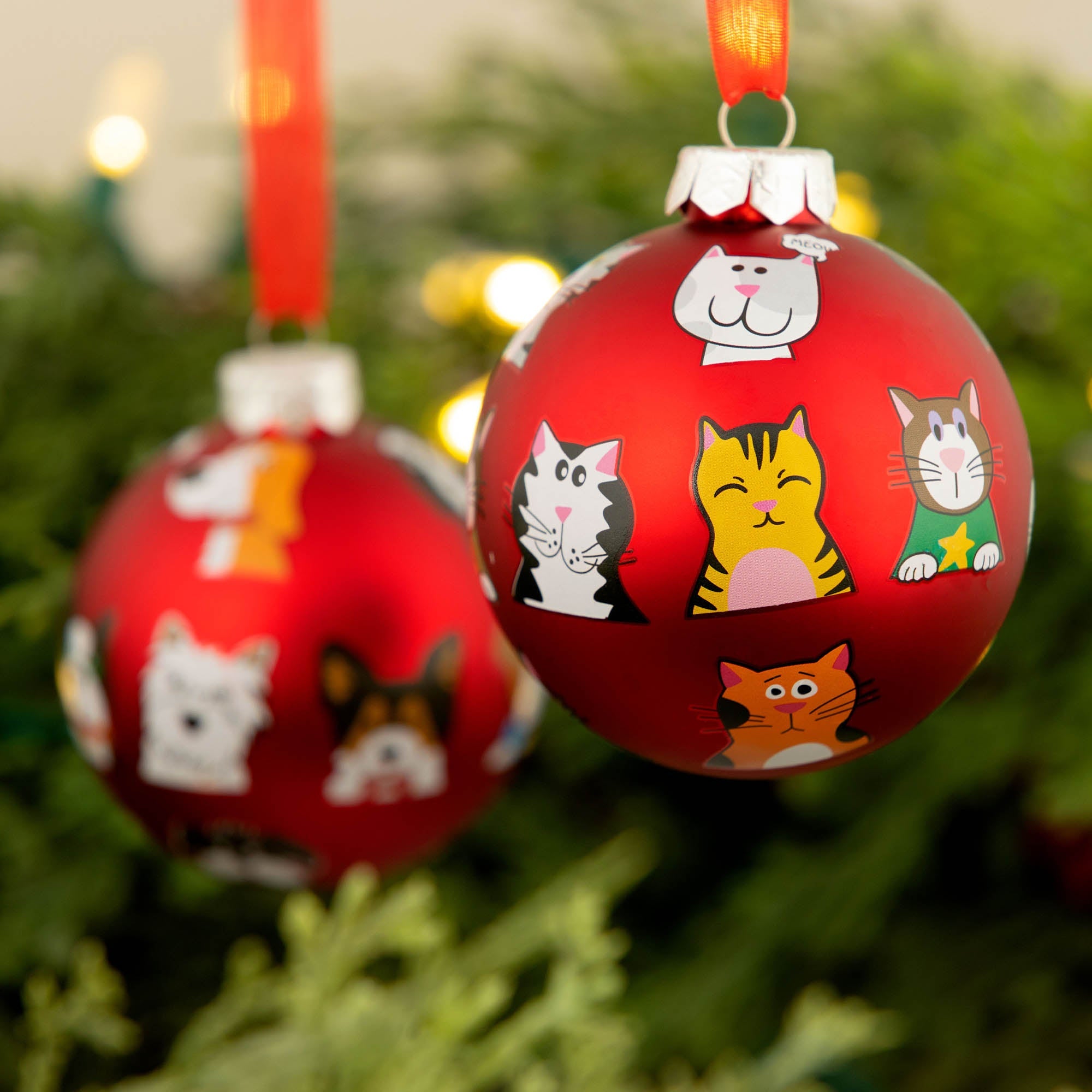 Premium Pet Portrait Glass Ornament - Cherish Your Furry Friends