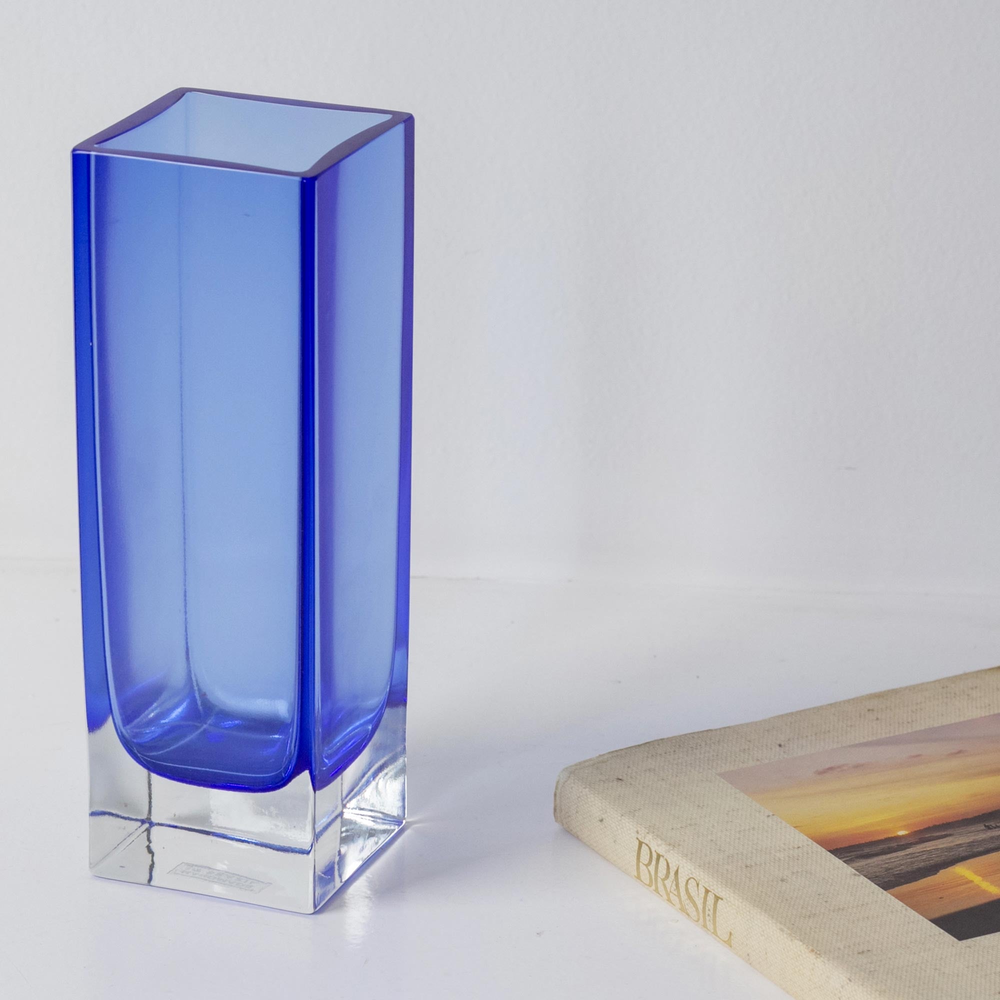 Premium Radiance Blue Murano Glass Vase - Handcrafted Elegance