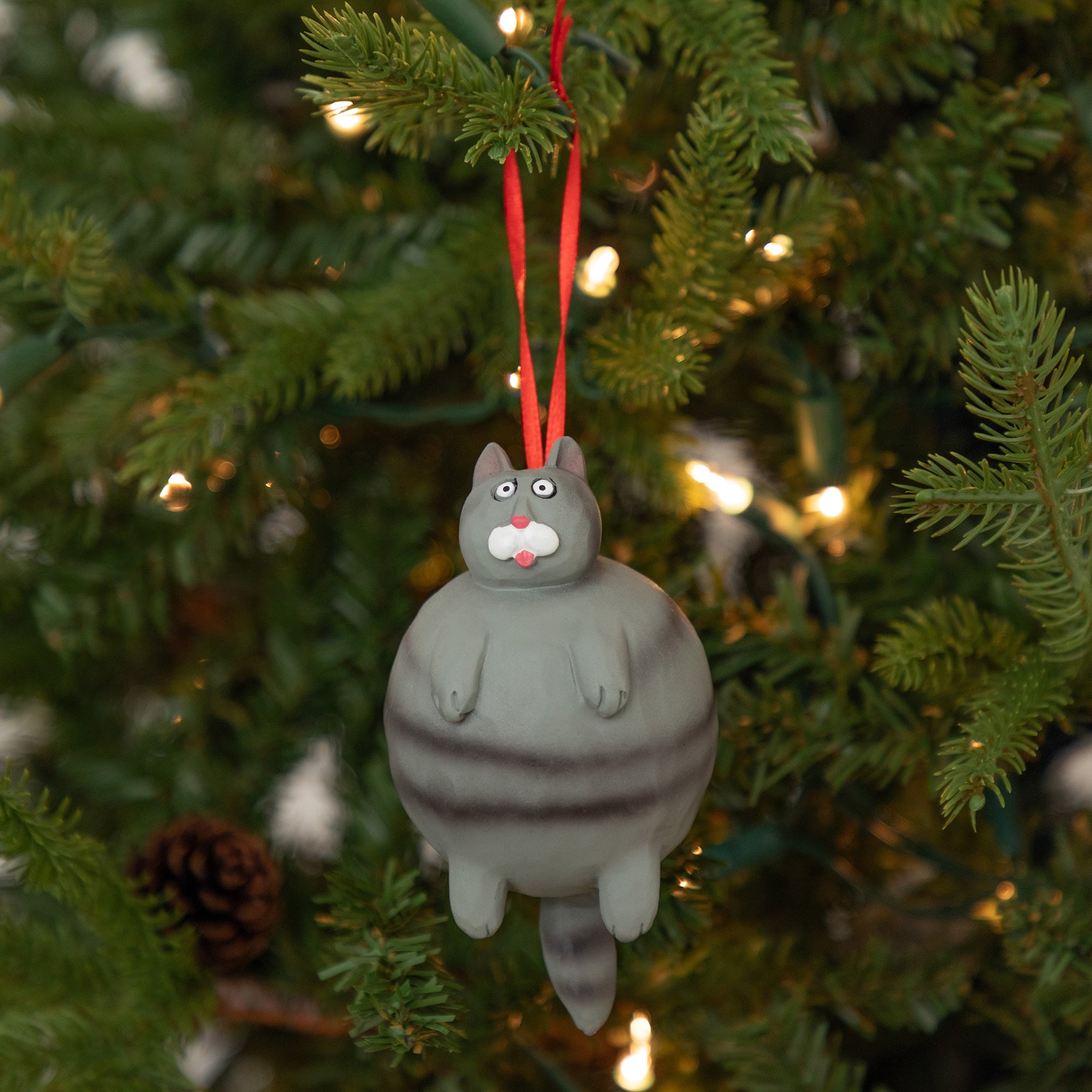Premium Fat Cat Ornament - Ultimate Feline Charm