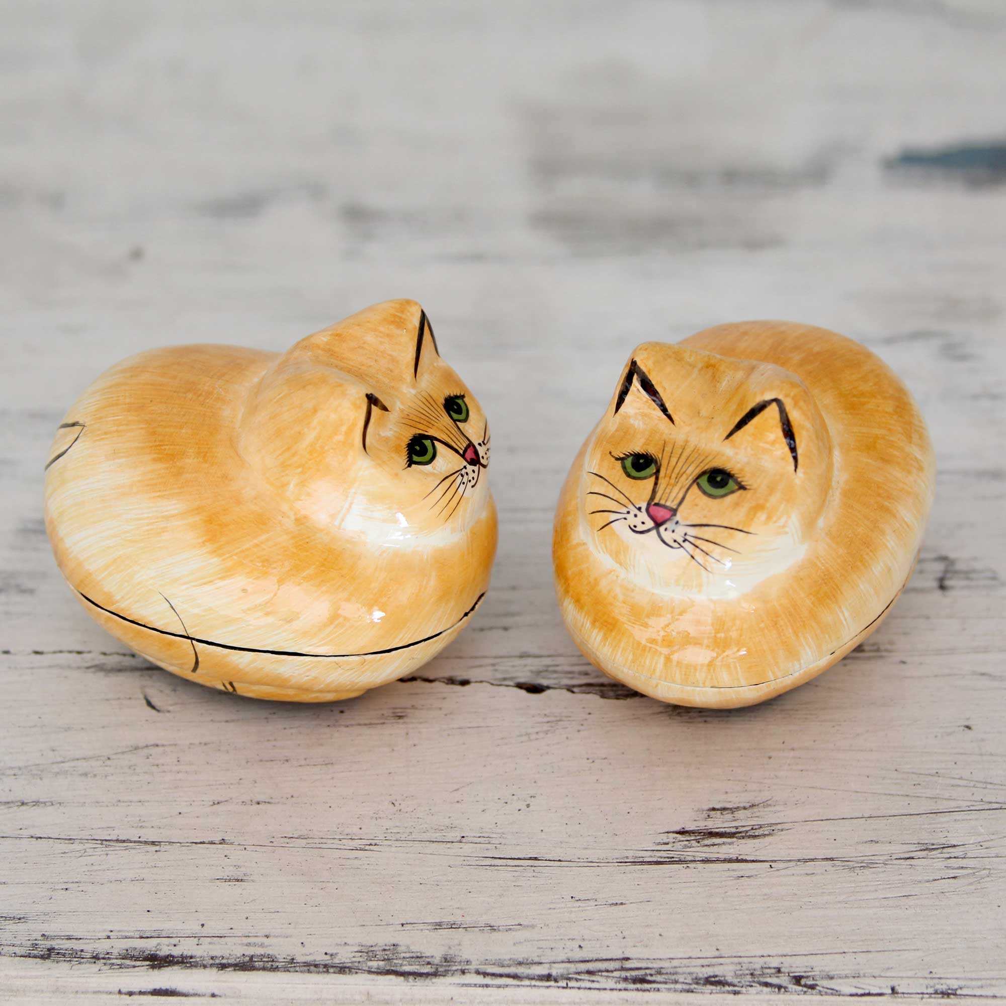 Premium Handcrafted Charismatic Cat Boxes - Papier Mache Artistry