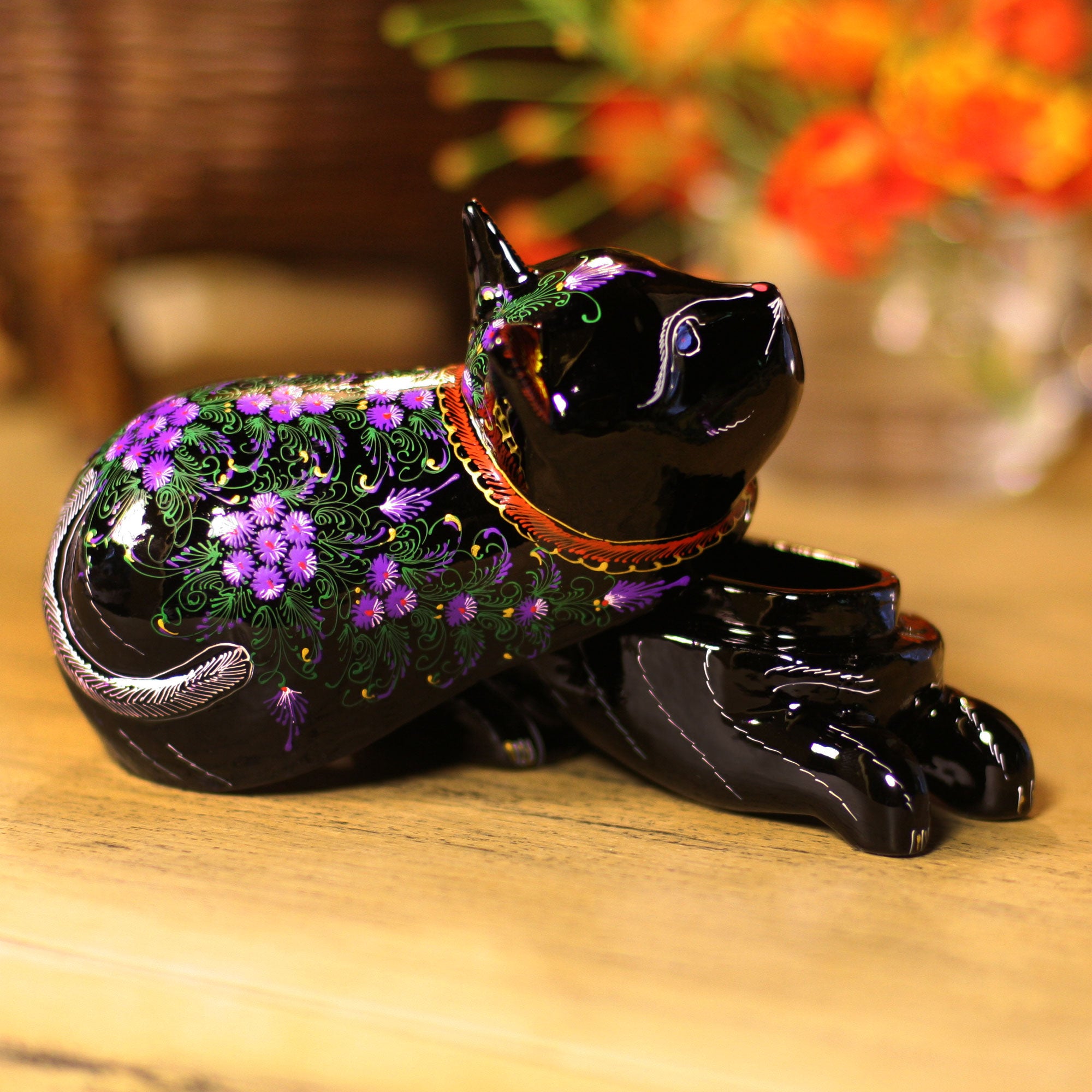 Premium Blue-Eyed Kitty Cat Handcrafted Lacquerware - Mango Wood Art Piece