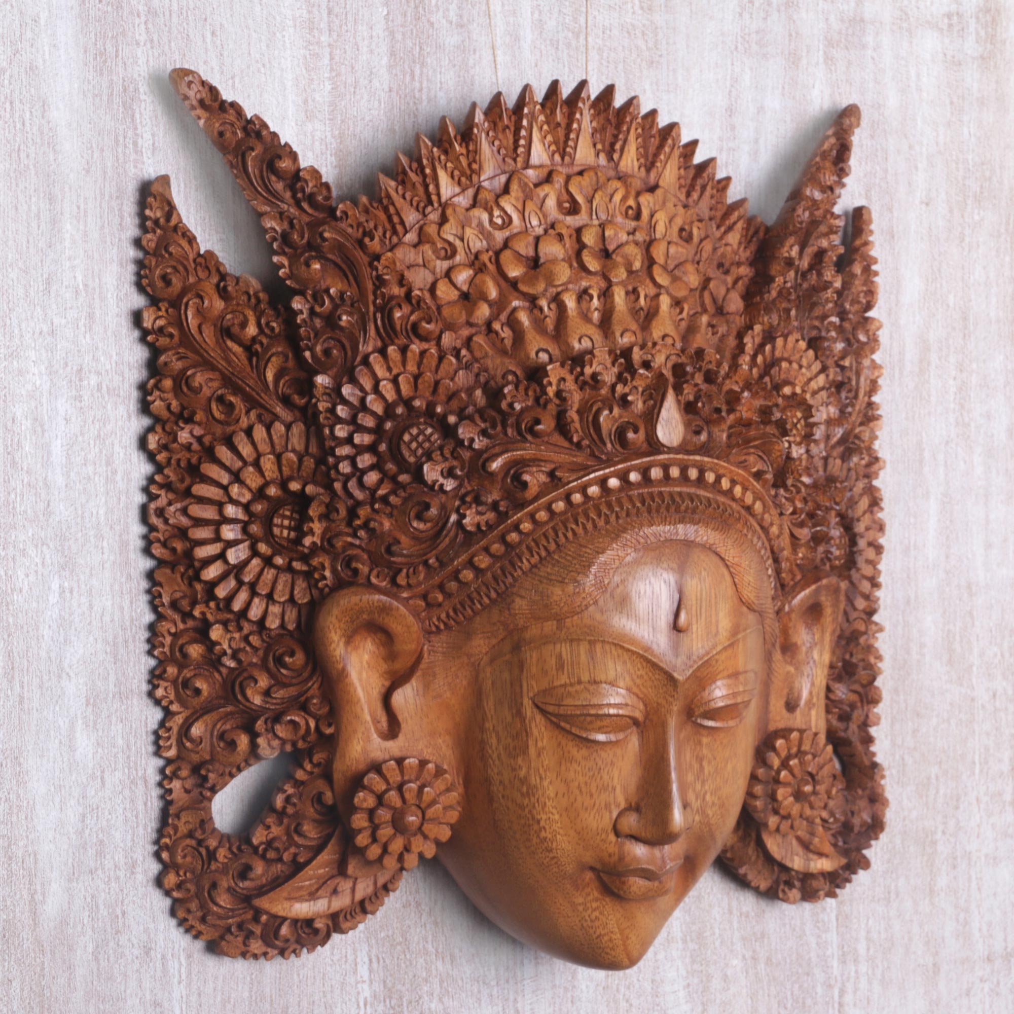 Premium Handcarved Sita Wood Mask – Exquisite Balinese Artistry