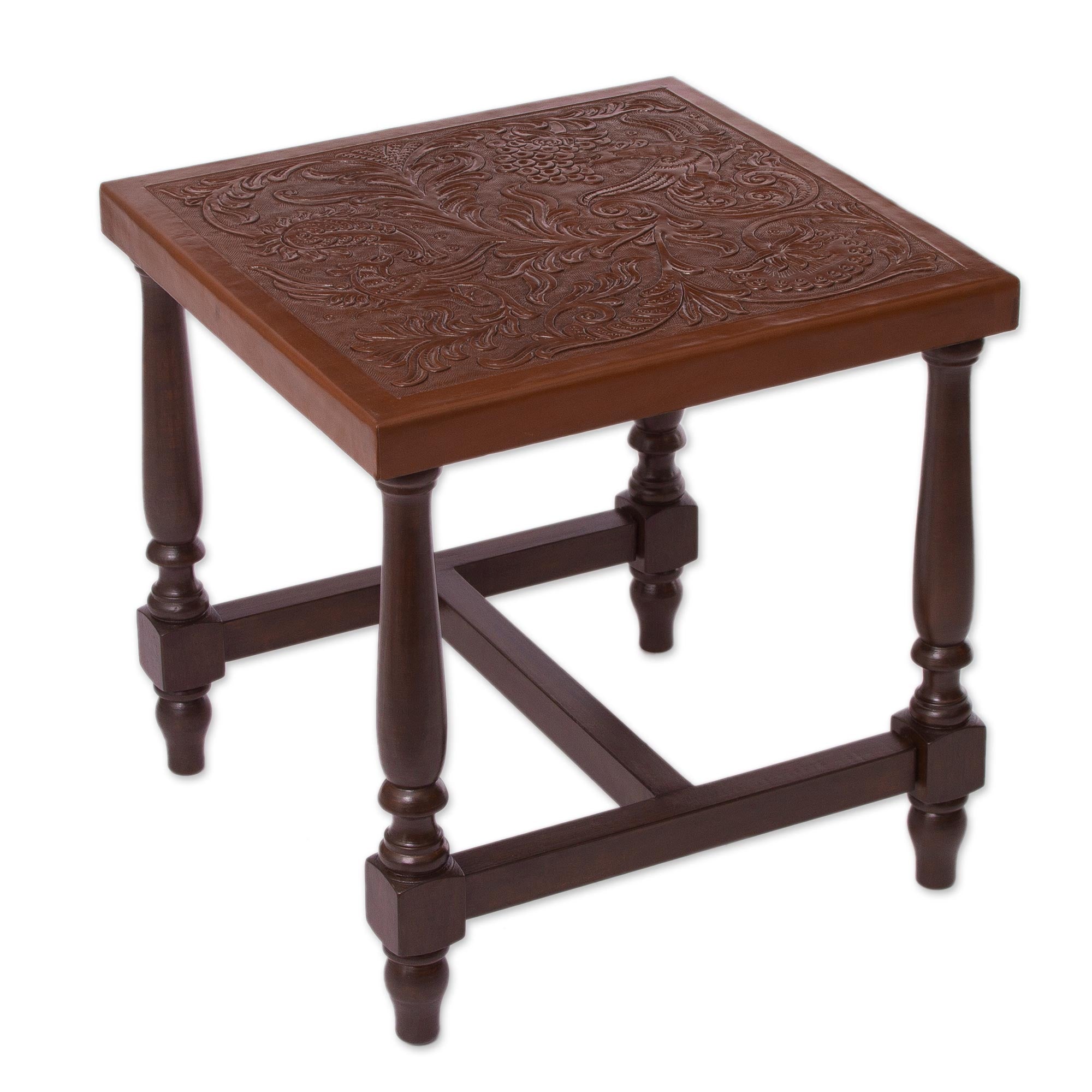 Premium Mountain Garden Table - Handcrafted Leather & Wood Design from Peru