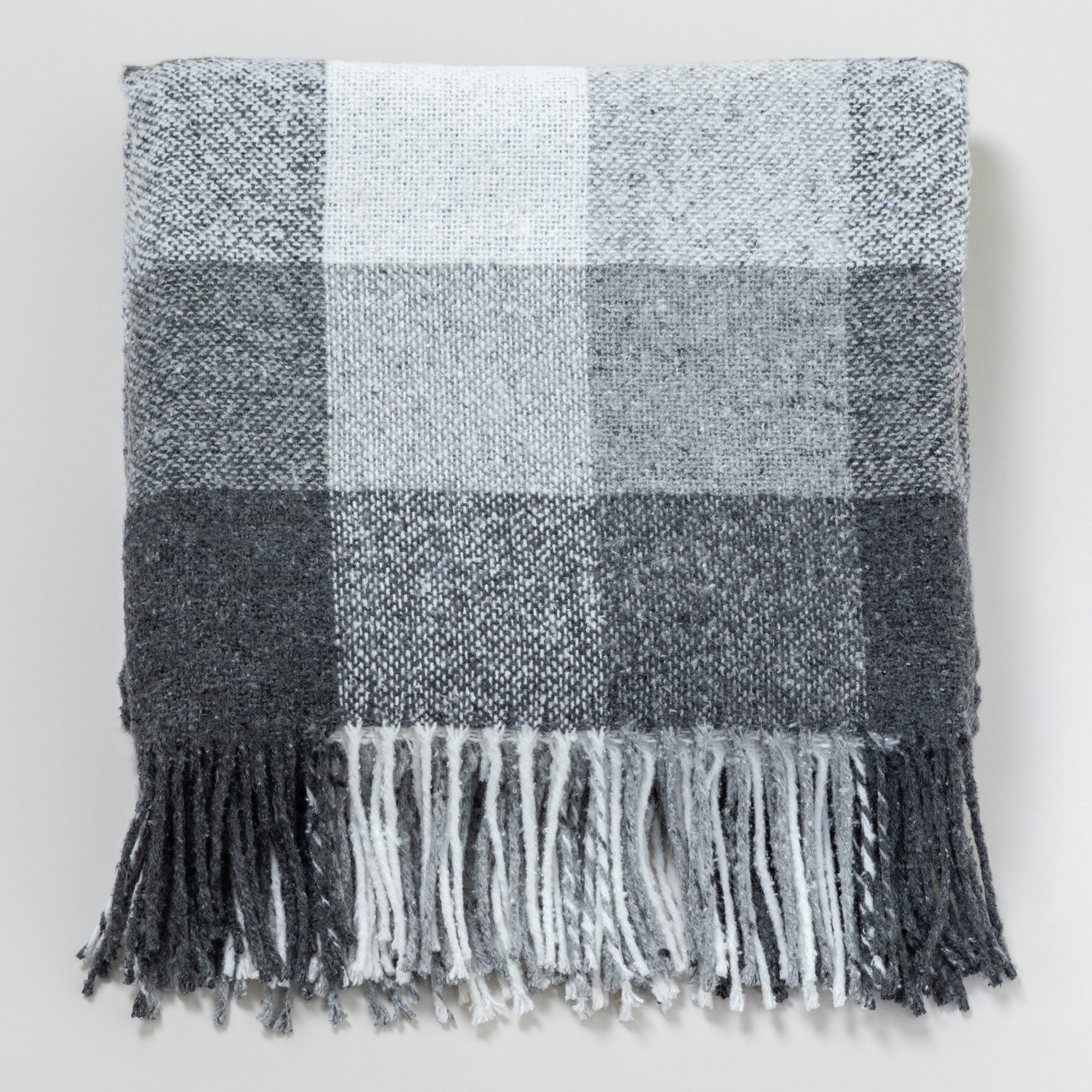 Premium Ukrainian Wool-Blend Fringed Throw Blanket - Ultimate Comfort & Warmth