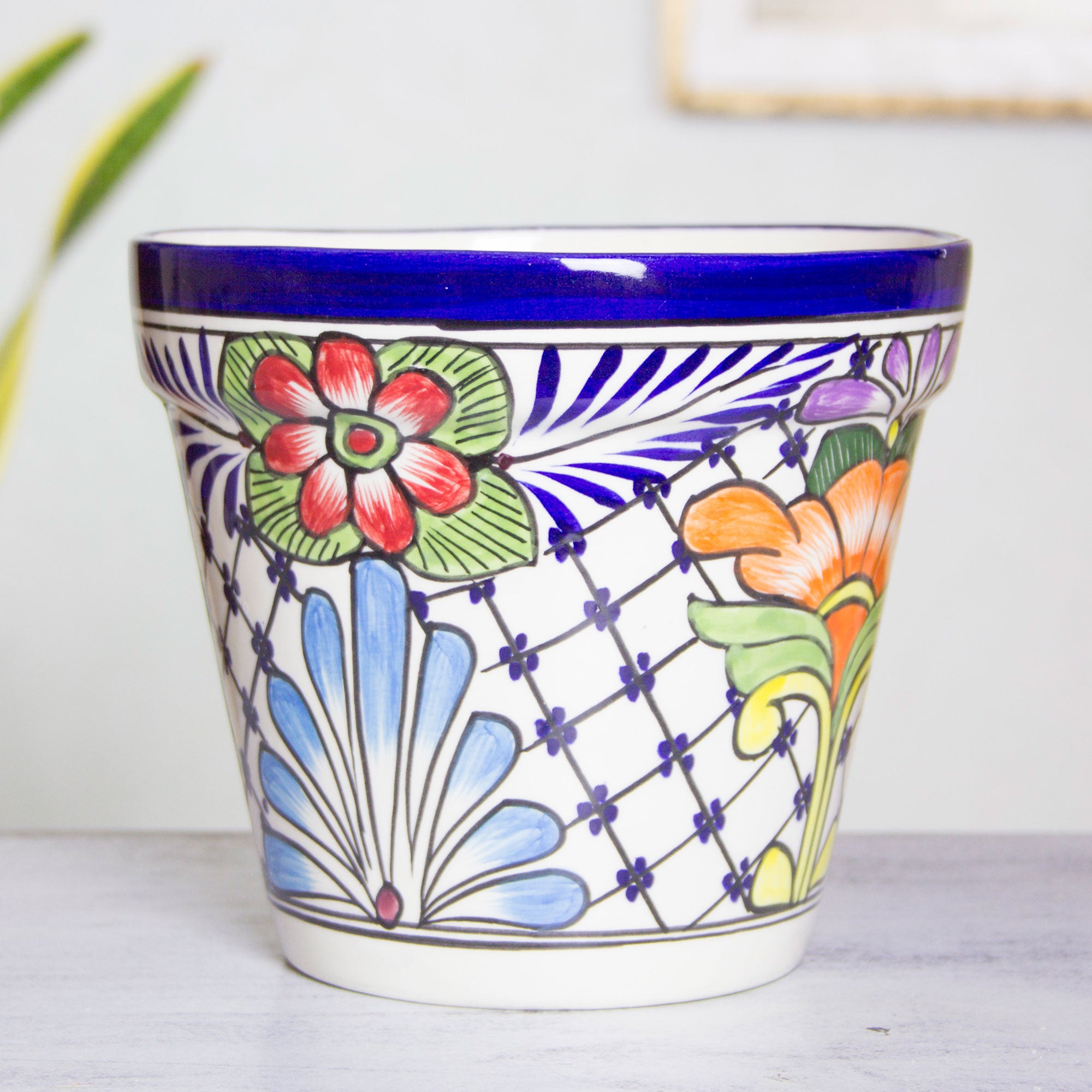 Premium Wild Flowers Majolica Ceramic Planter – Handcrafted Elegance