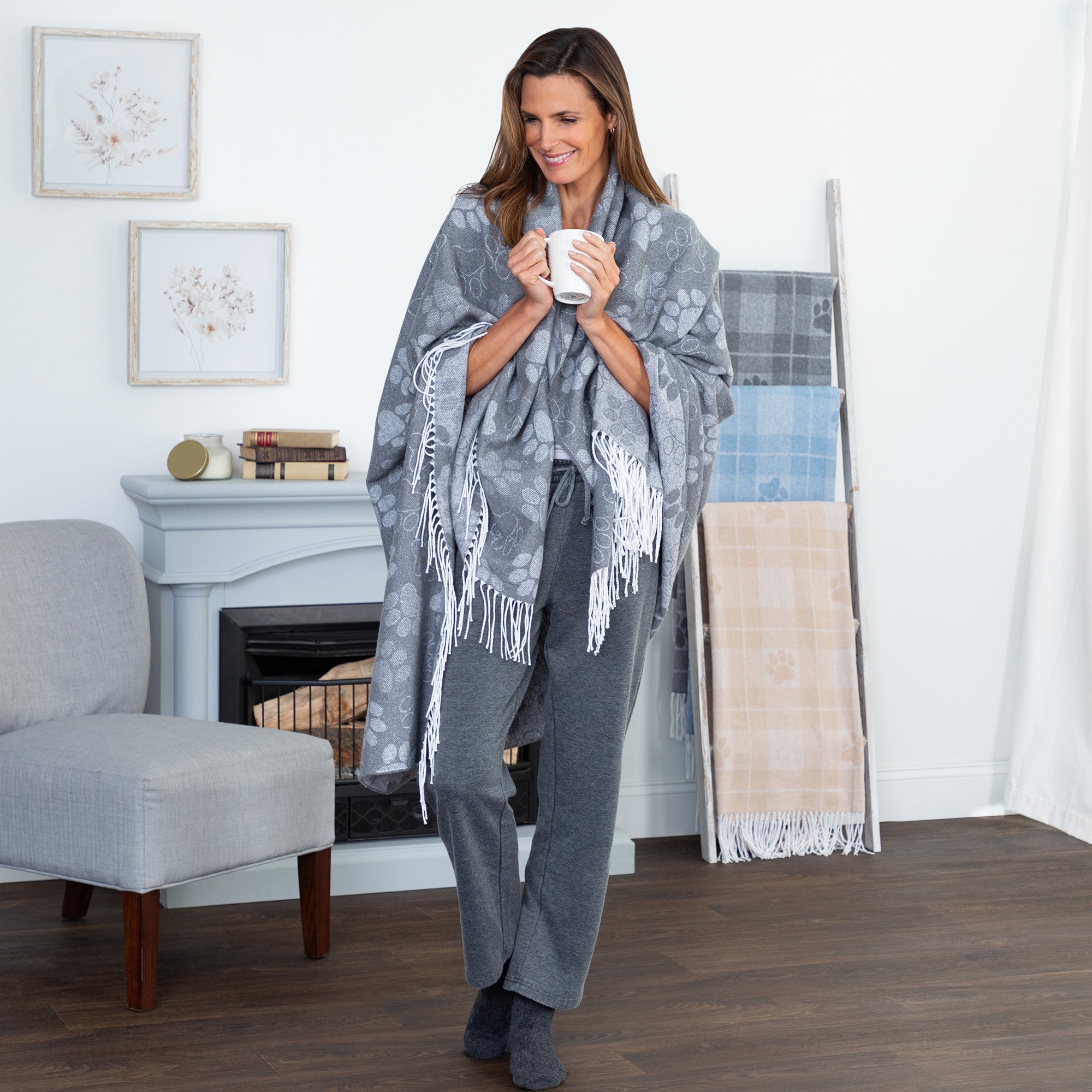 Premium Paw Print Cotton Blend Throw Blanket - Cozy & Stylish 70¡± x 56¡±