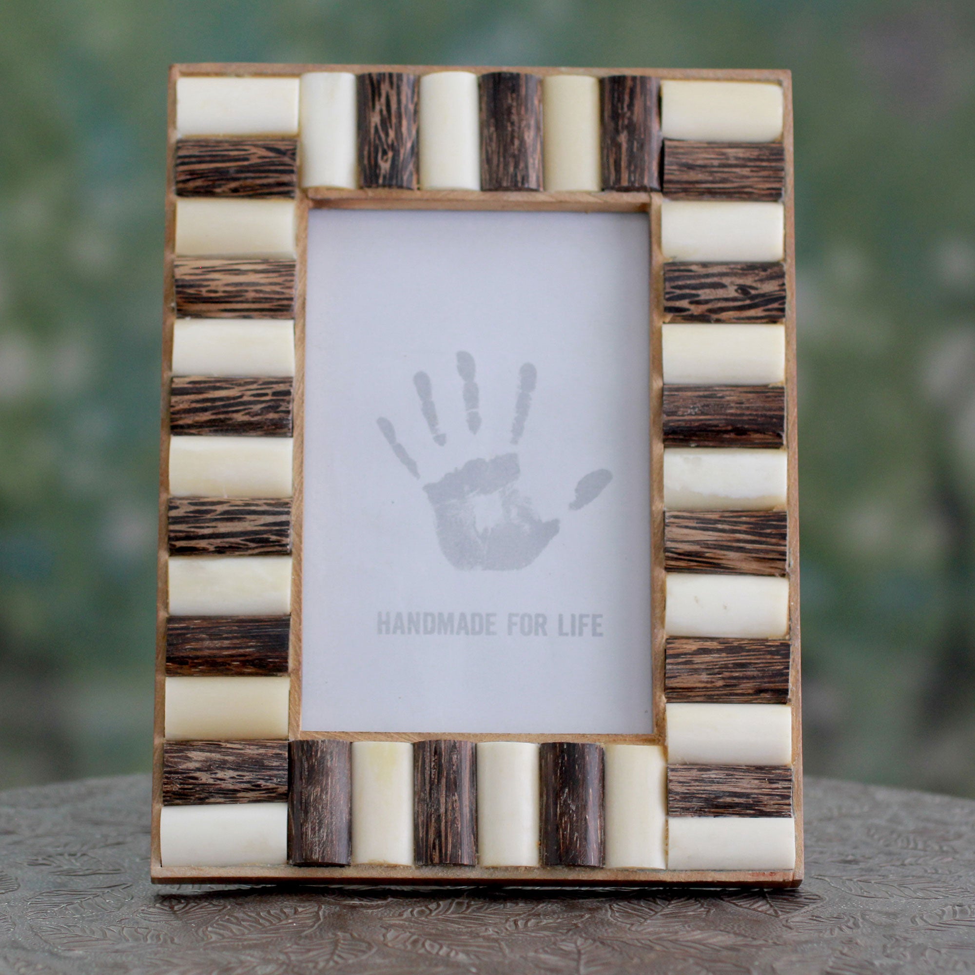 Premium Forest Appeal Handcrafted Teak and Bone Photo Frame - India (4x6)