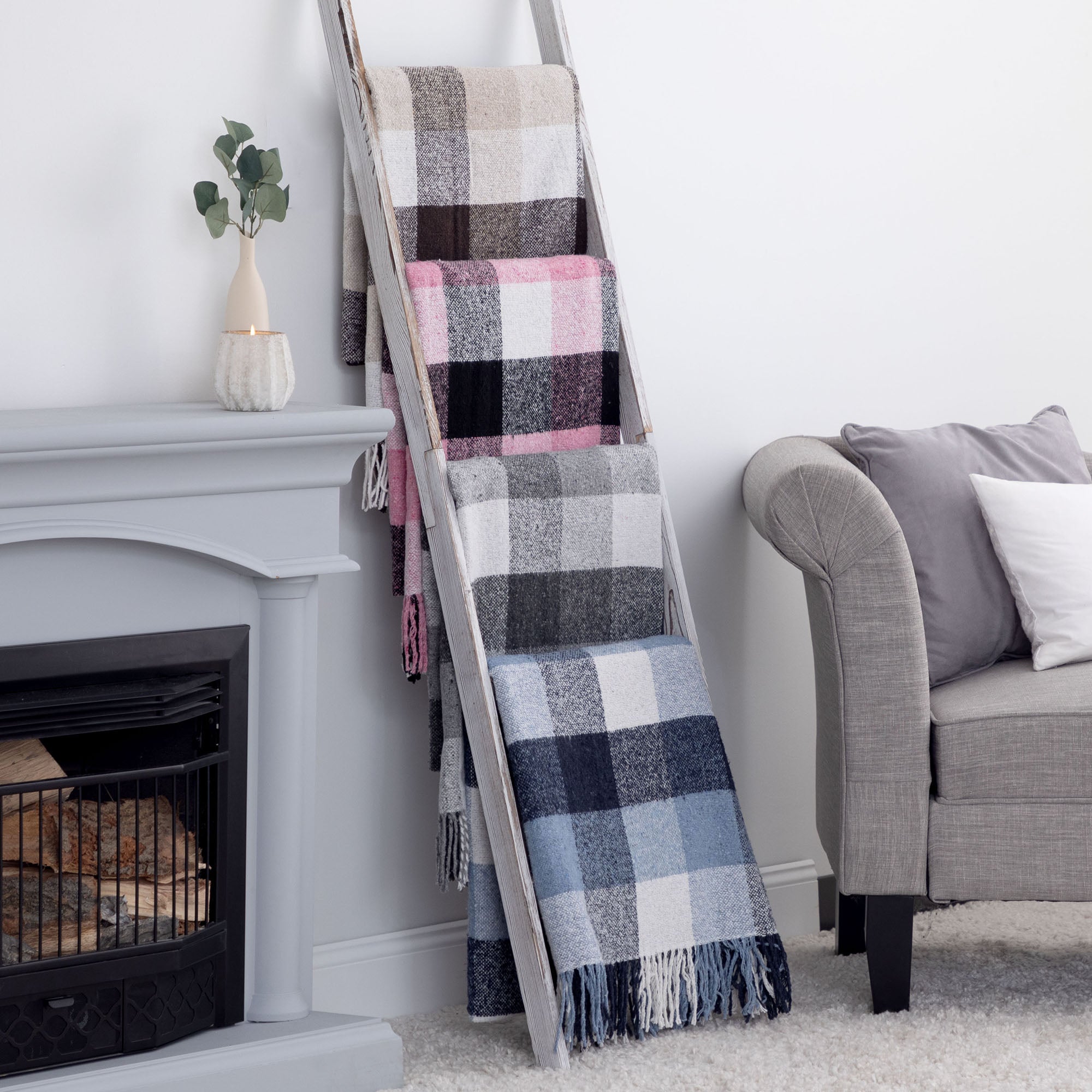 Premium Ukrainian Wool-Blend Fringed Throw Blanket - Ultimate Comfort & Warmth