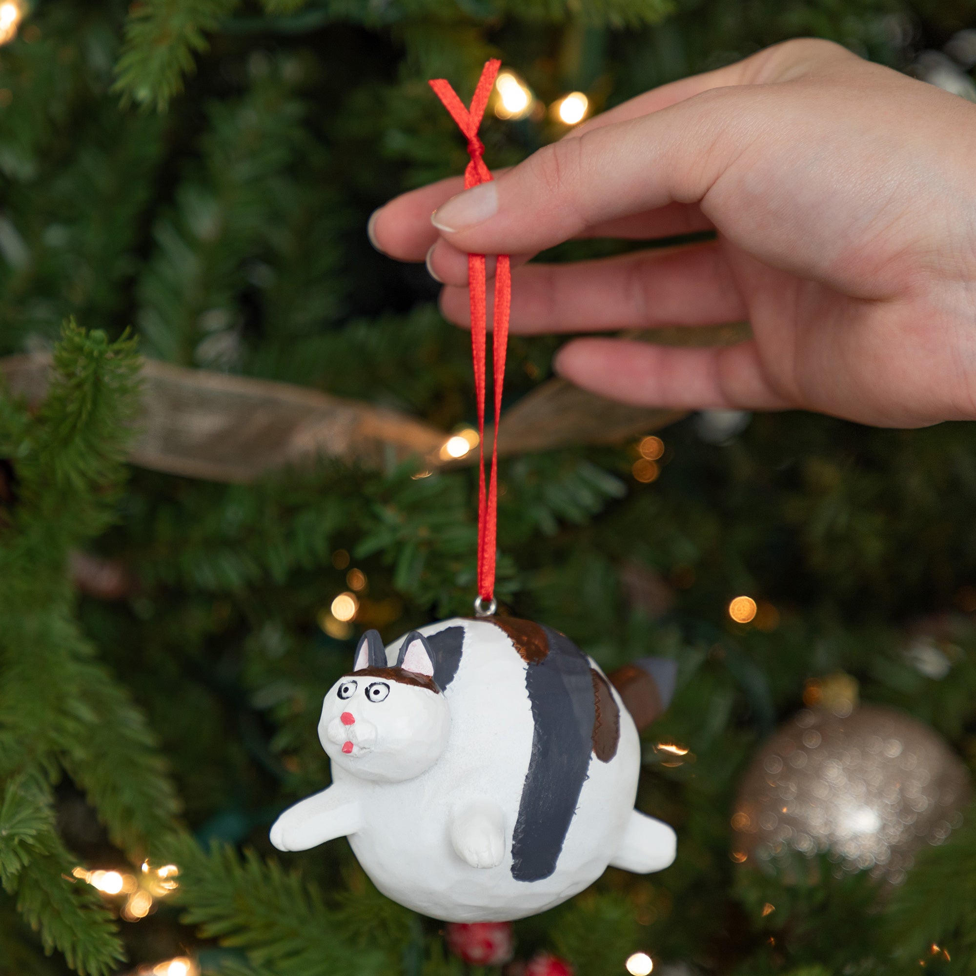 Premium Fat Cat Ornament - Ultimate Feline Charm
