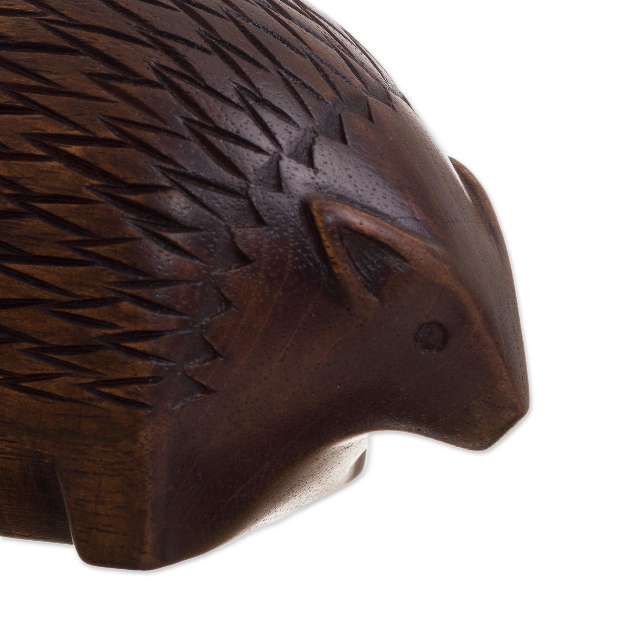 Premium Cedar Wood Mother & Baby Hedgehog Figurines – Handcrafted in Peru (Pair)