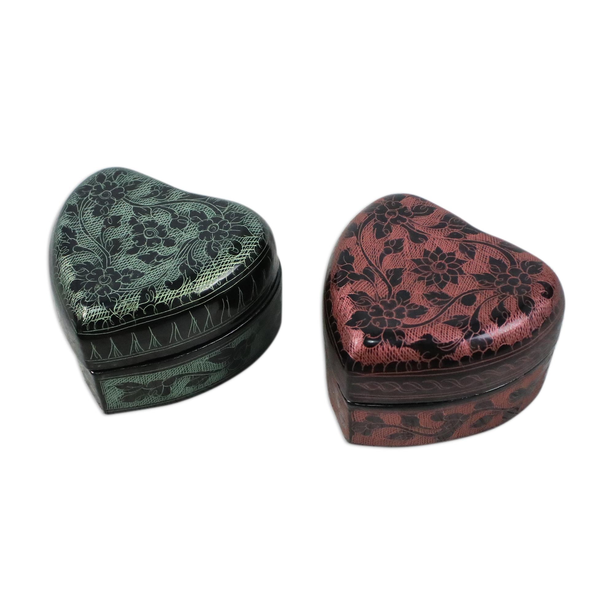 Premium Floral Hearts Lacquerware Box Set - Handcrafted Heart-Shaped Mango Wood Pair