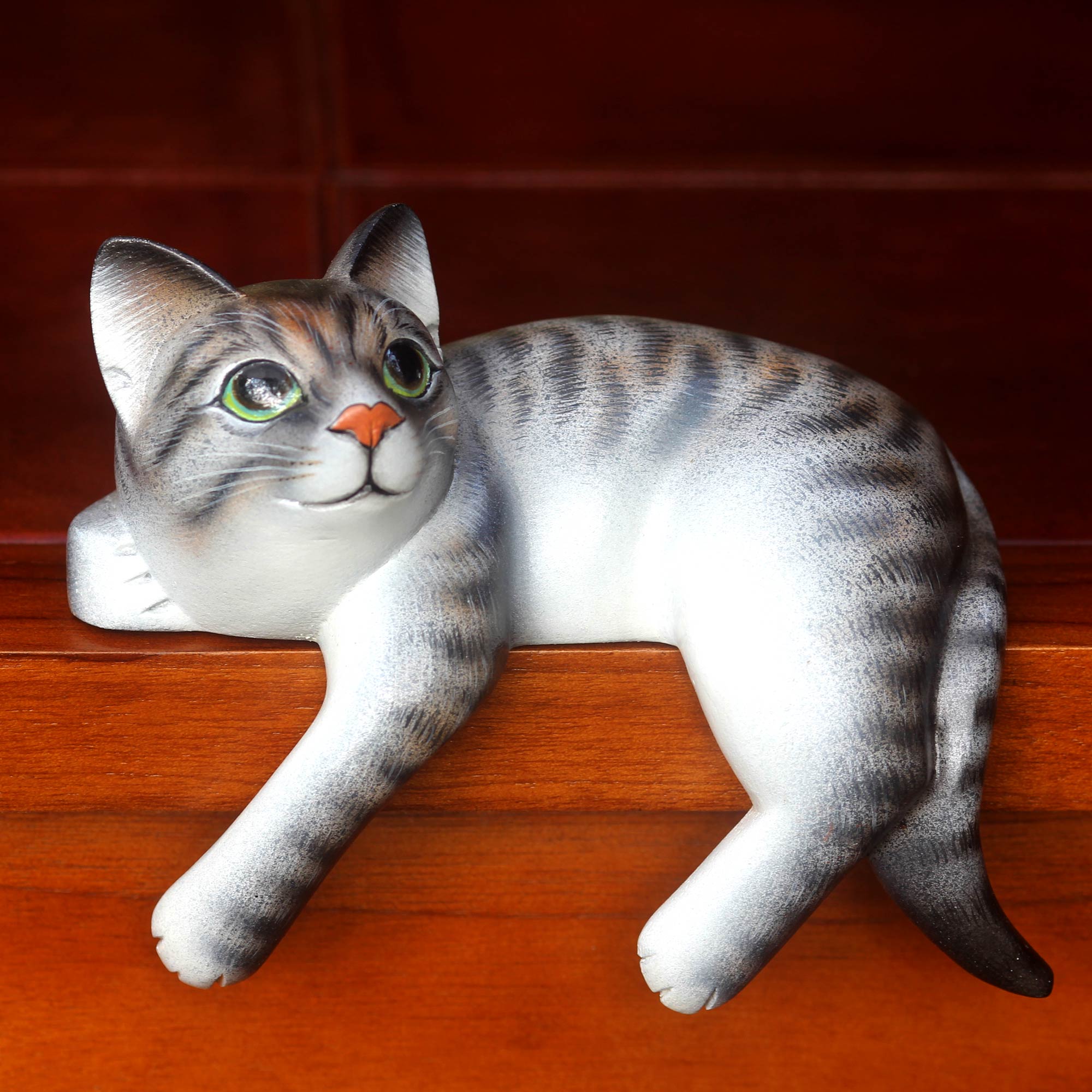 Premium Balinese Tabby Cat Sculpture - Handcrafted Wood Art