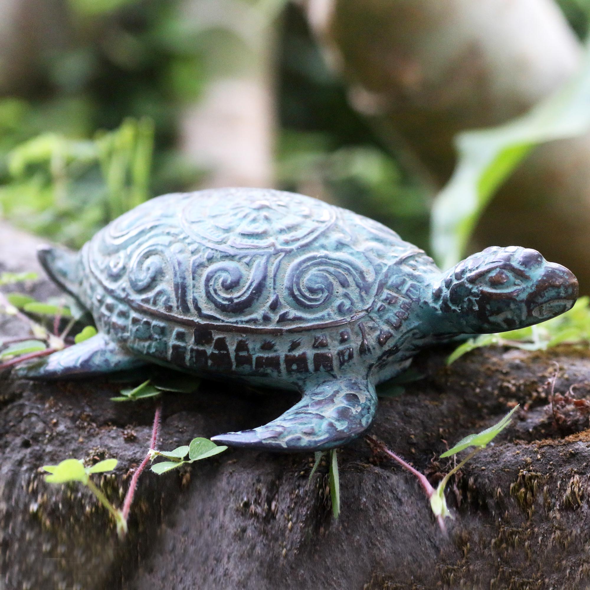 Premium Green Turtle Bronze Sculpture – Handcrafted Artisan Decor