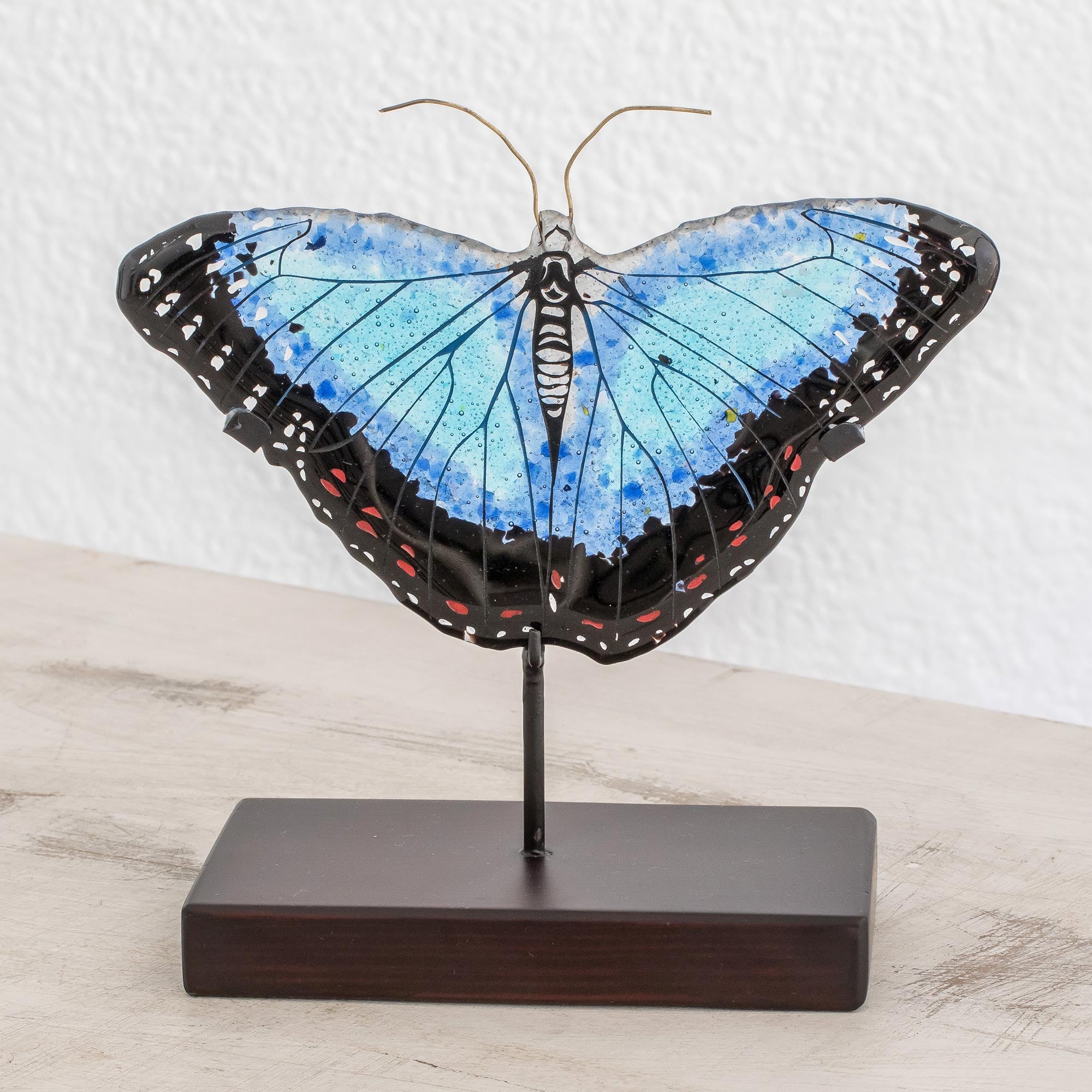 Premium Morpheus Butterfly Art Glass Sculpture – Handcrafted in El Salvador