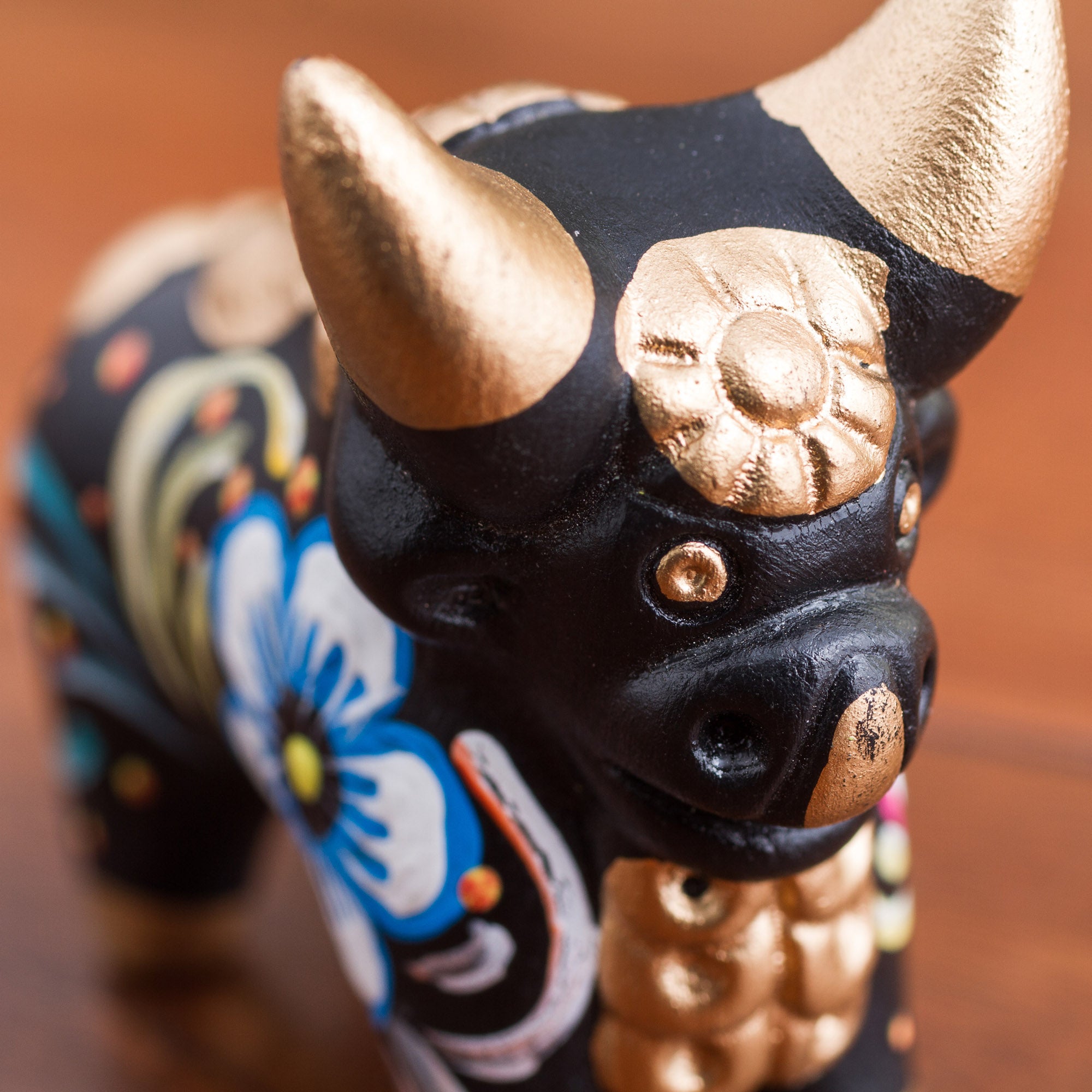 Premium Handcrafted Pucara Bull Figurine - Black & Metallic